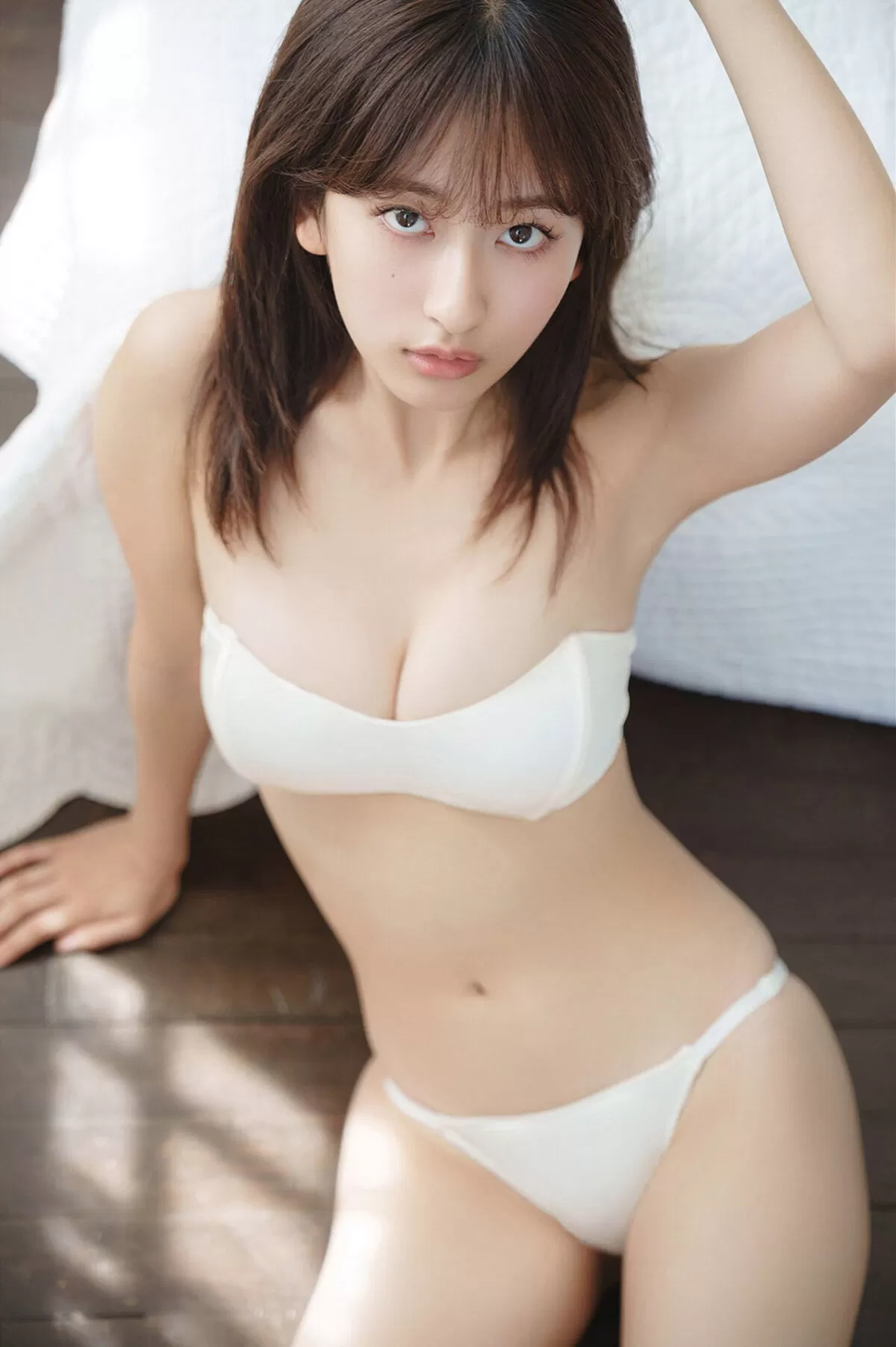 斉藤里奈エロ画像078
