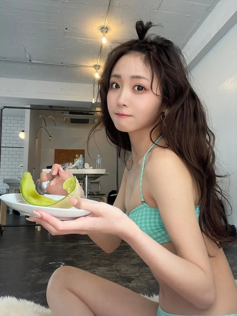 櫻井優衣エロ画像028