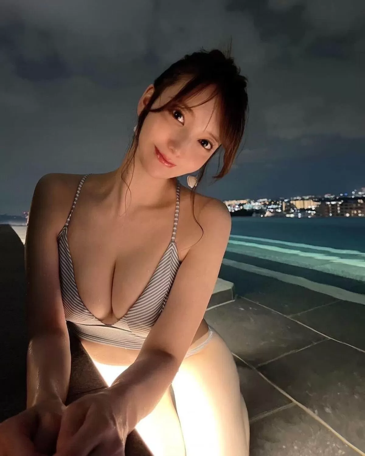 ギャルの巨乳エロ画像059