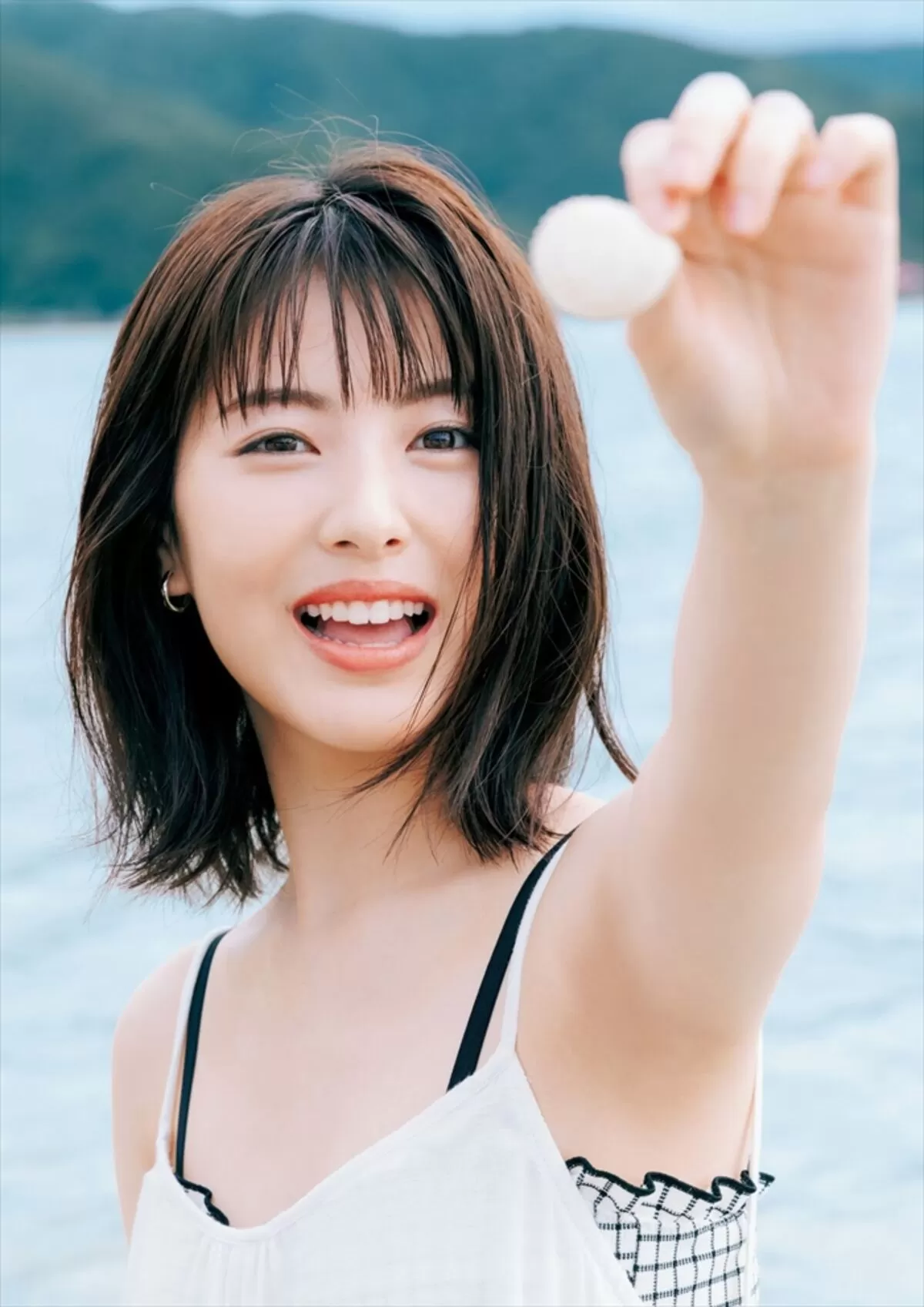 浜辺美波エロ画像006