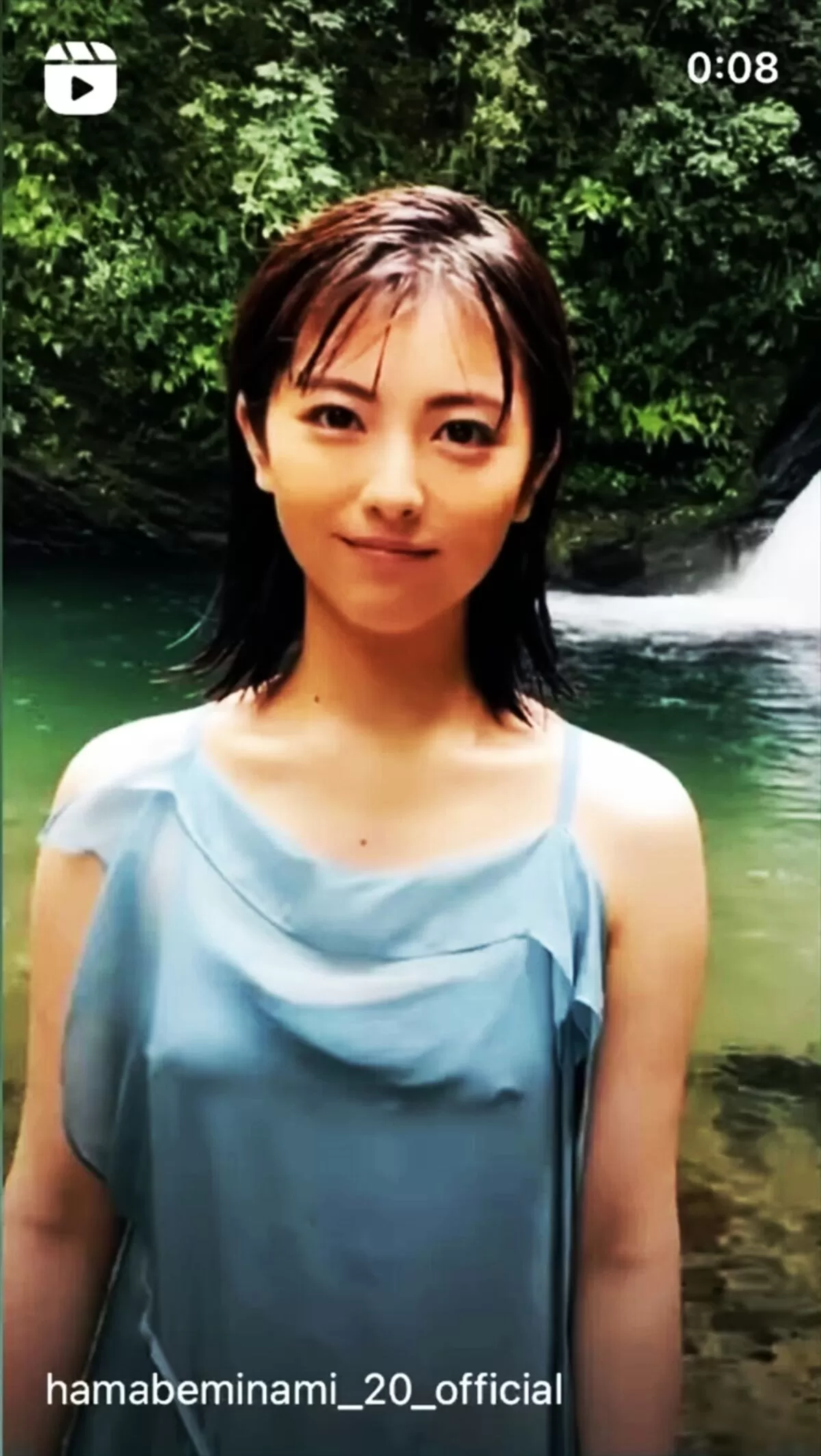 浜辺美波エロ画像028