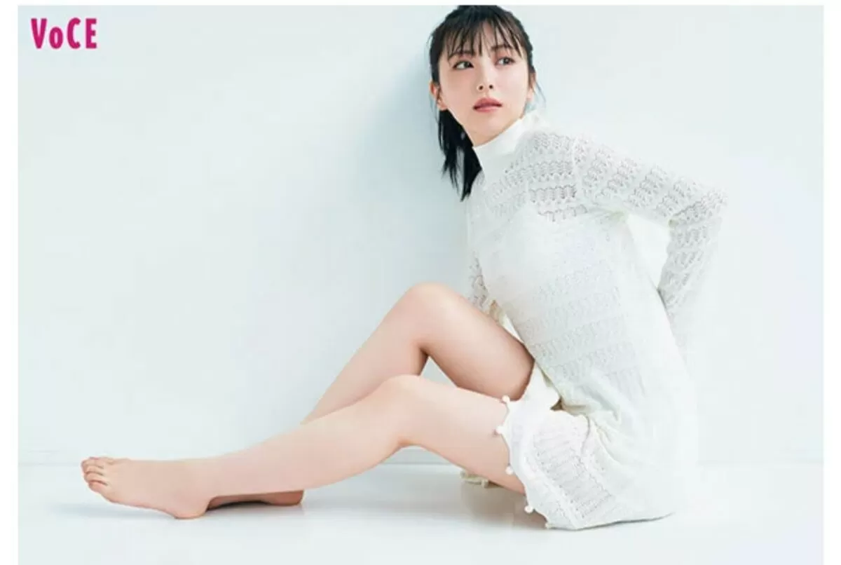 浜辺美波エロ画像036