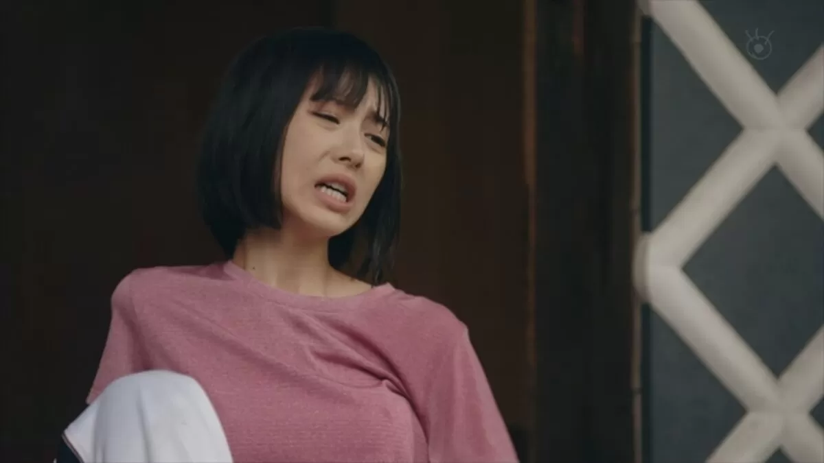 浜辺美波エロ画像065