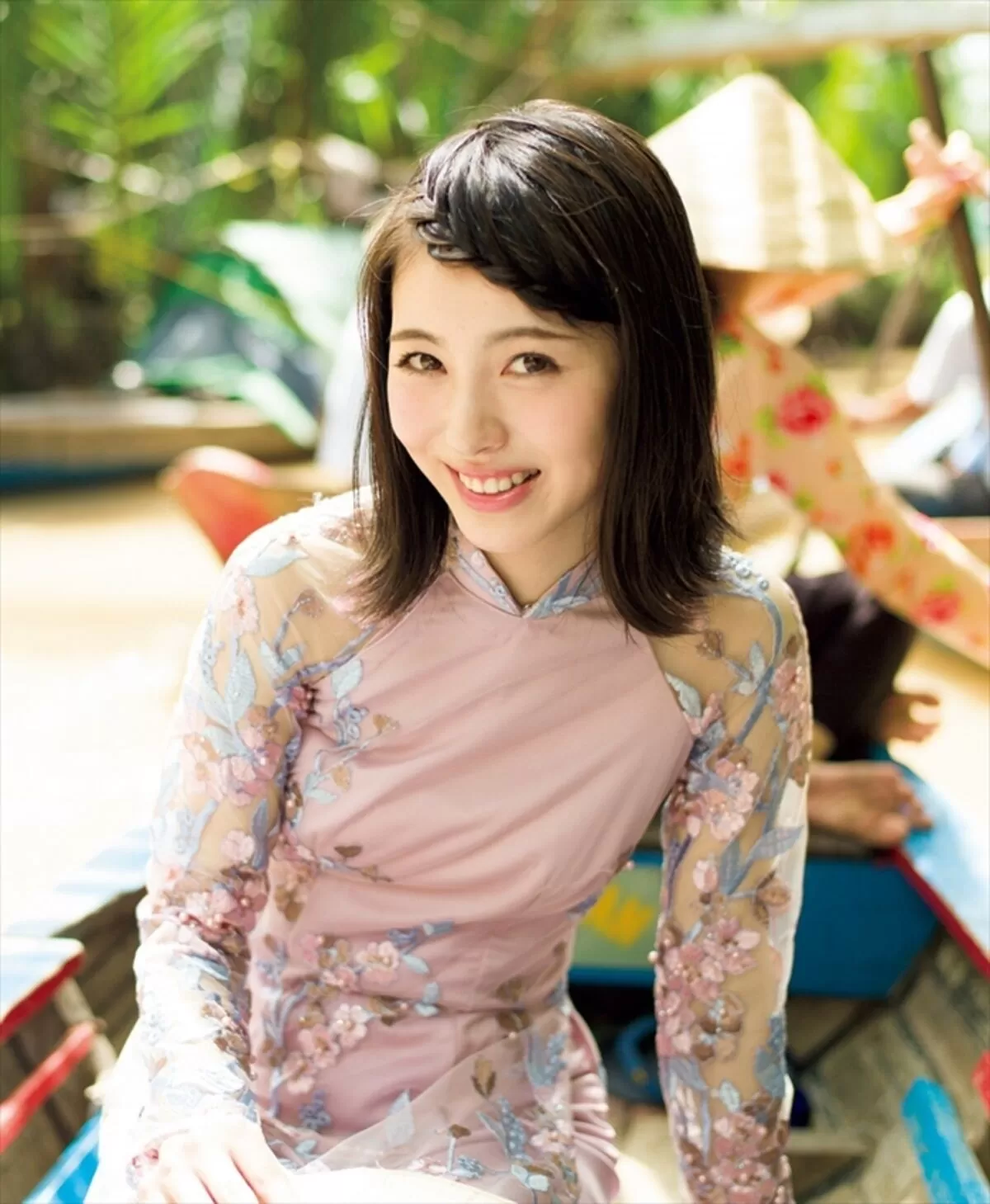 浜辺美波エロ画像087