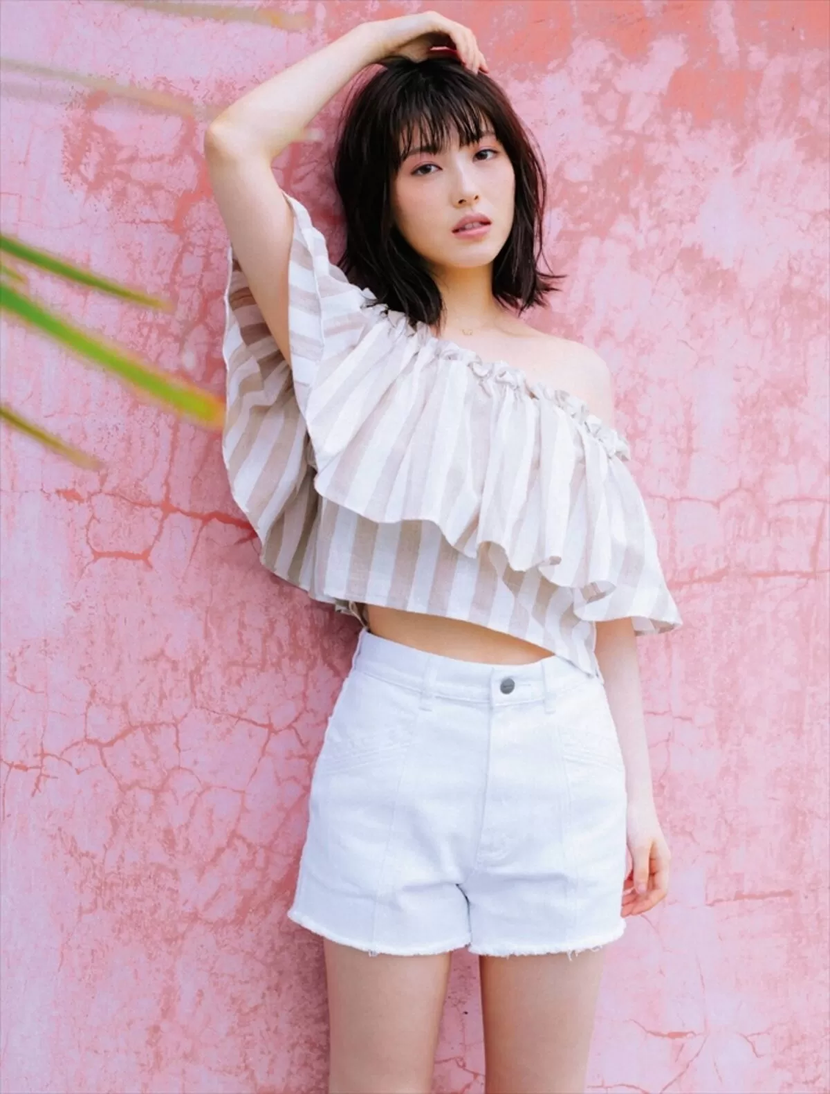 浜辺美波エロ画像108