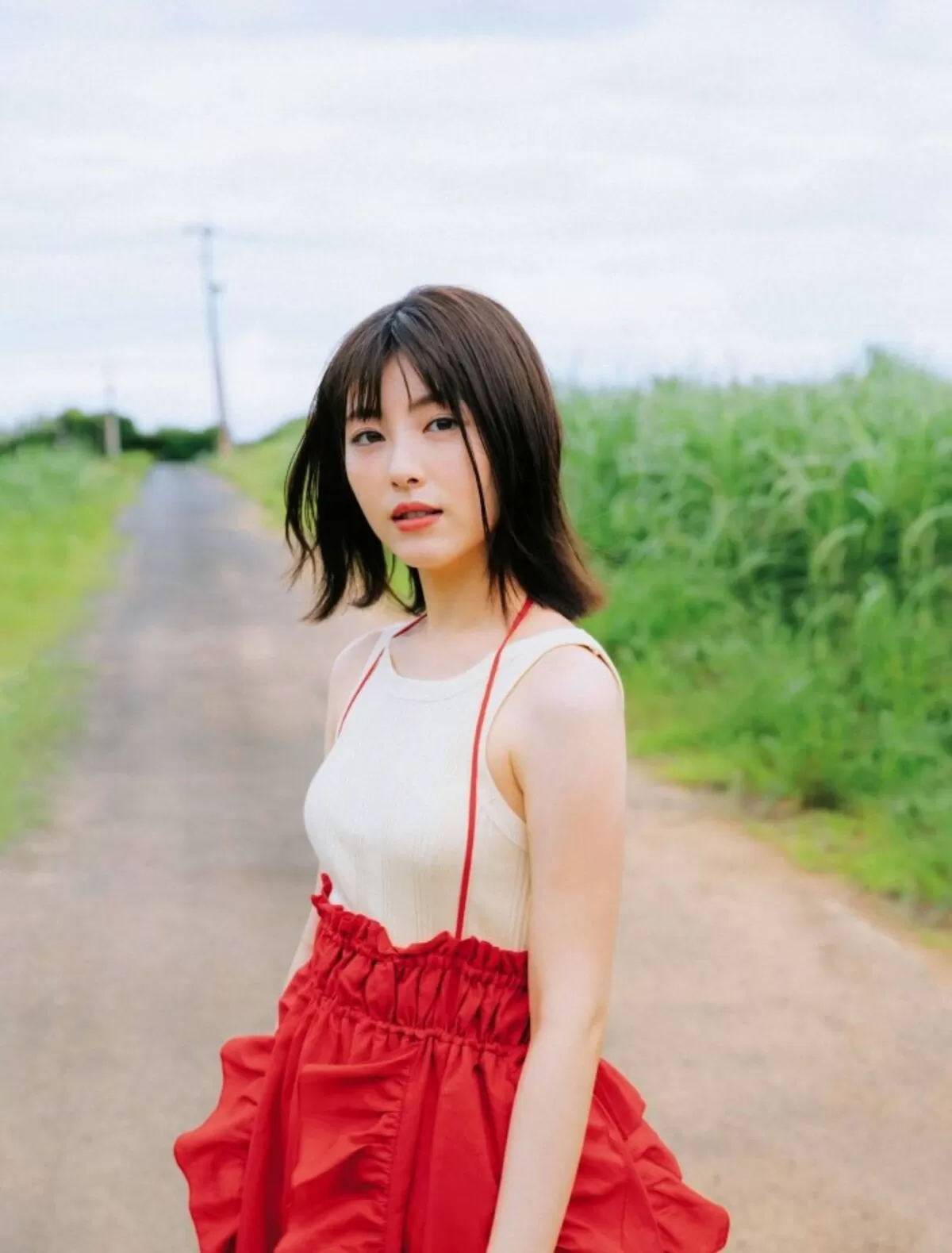 浜辺美波エロ画像161