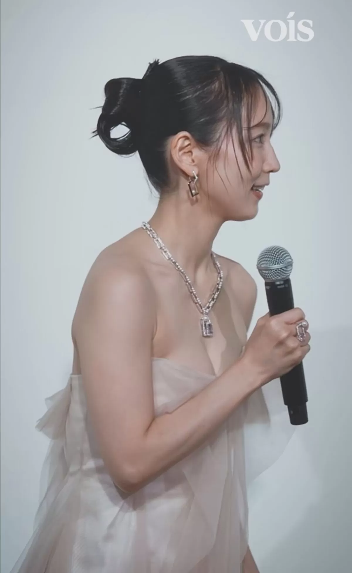 吉岡里帆エロ画像016