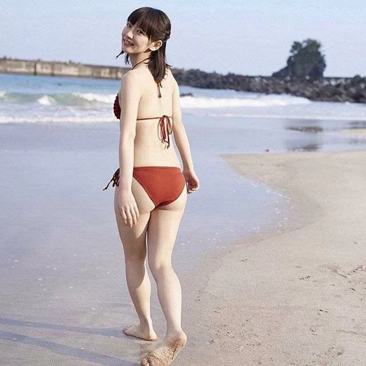 吉岡里帆エロ画像048
