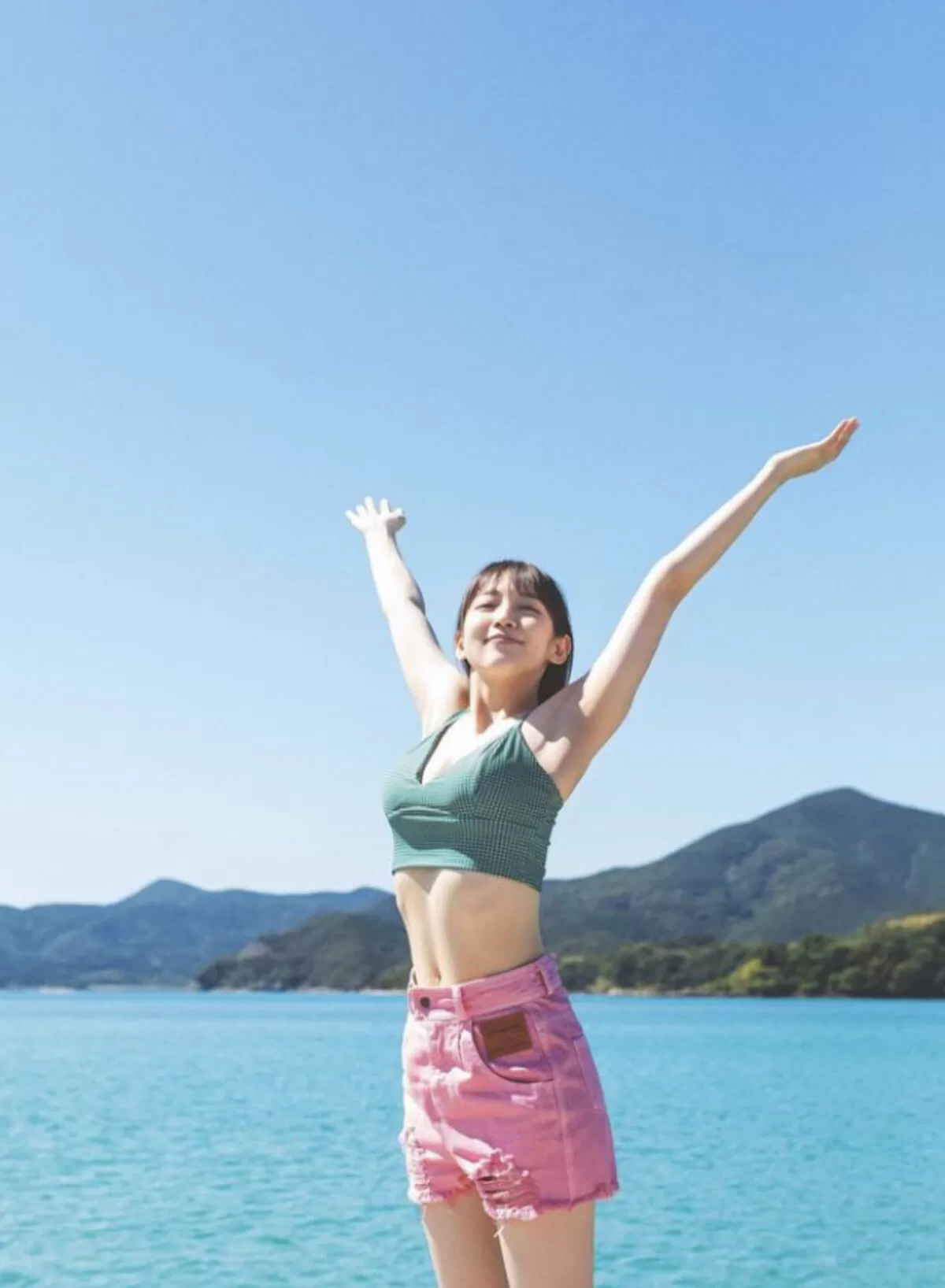 吉岡里帆エロ画像078