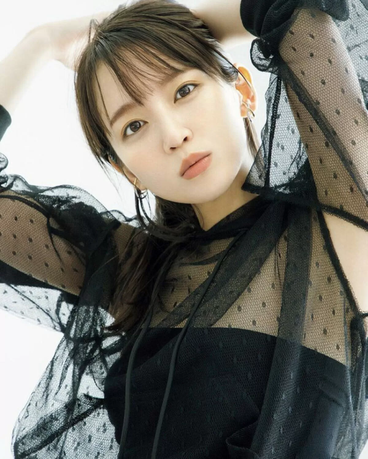 吉岡里帆エロ画像093
