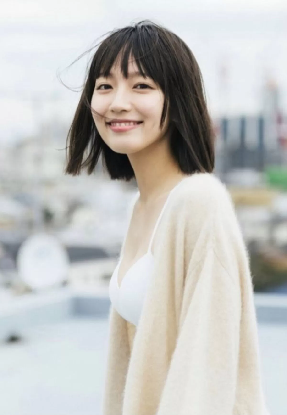 吉岡里帆エロ画像118