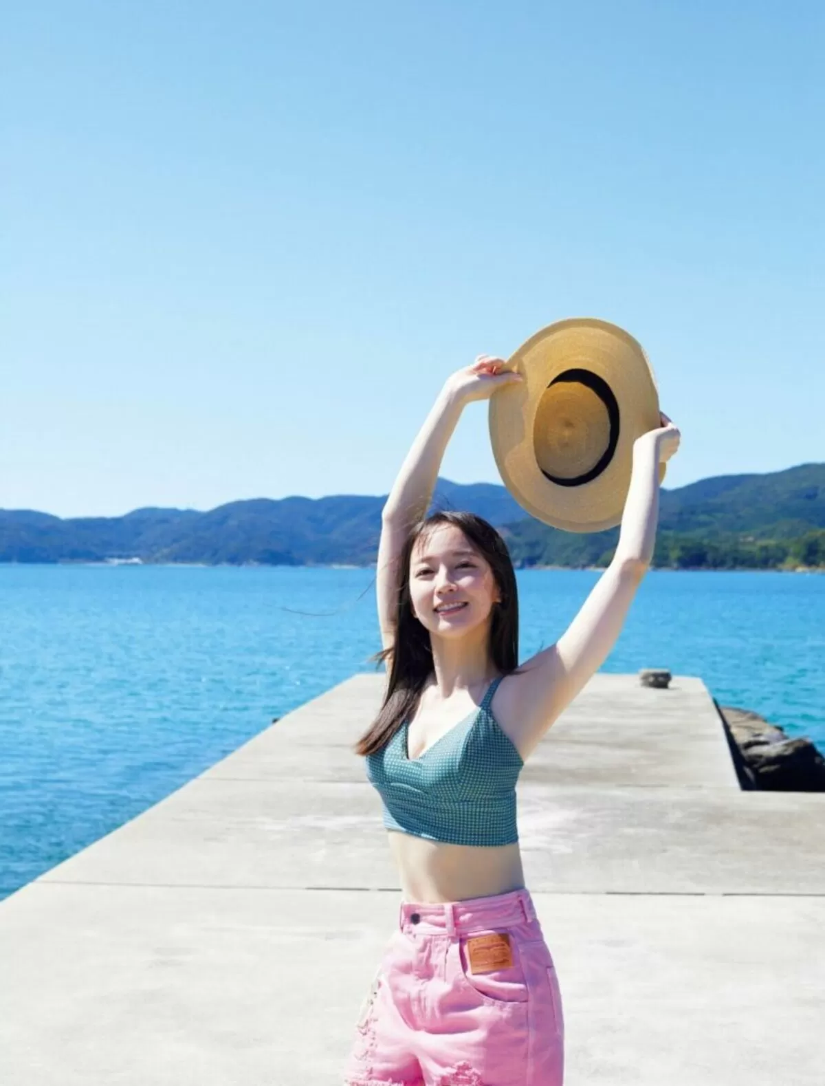 吉岡里帆エロ画像197