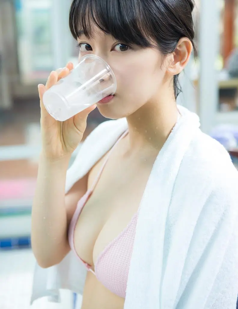 吉岡里帆エロ画像362