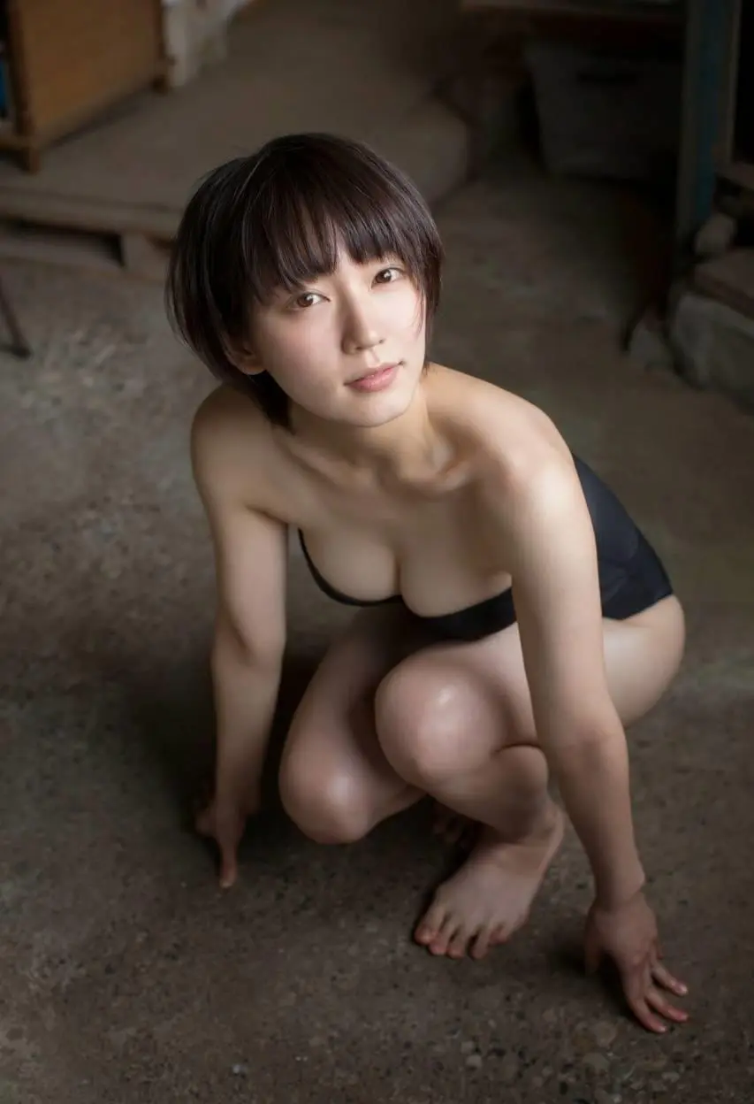 吉岡里帆エロ画像383