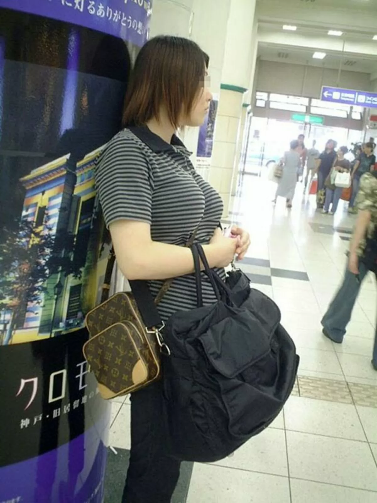 人妻盗撮エロ画像023
