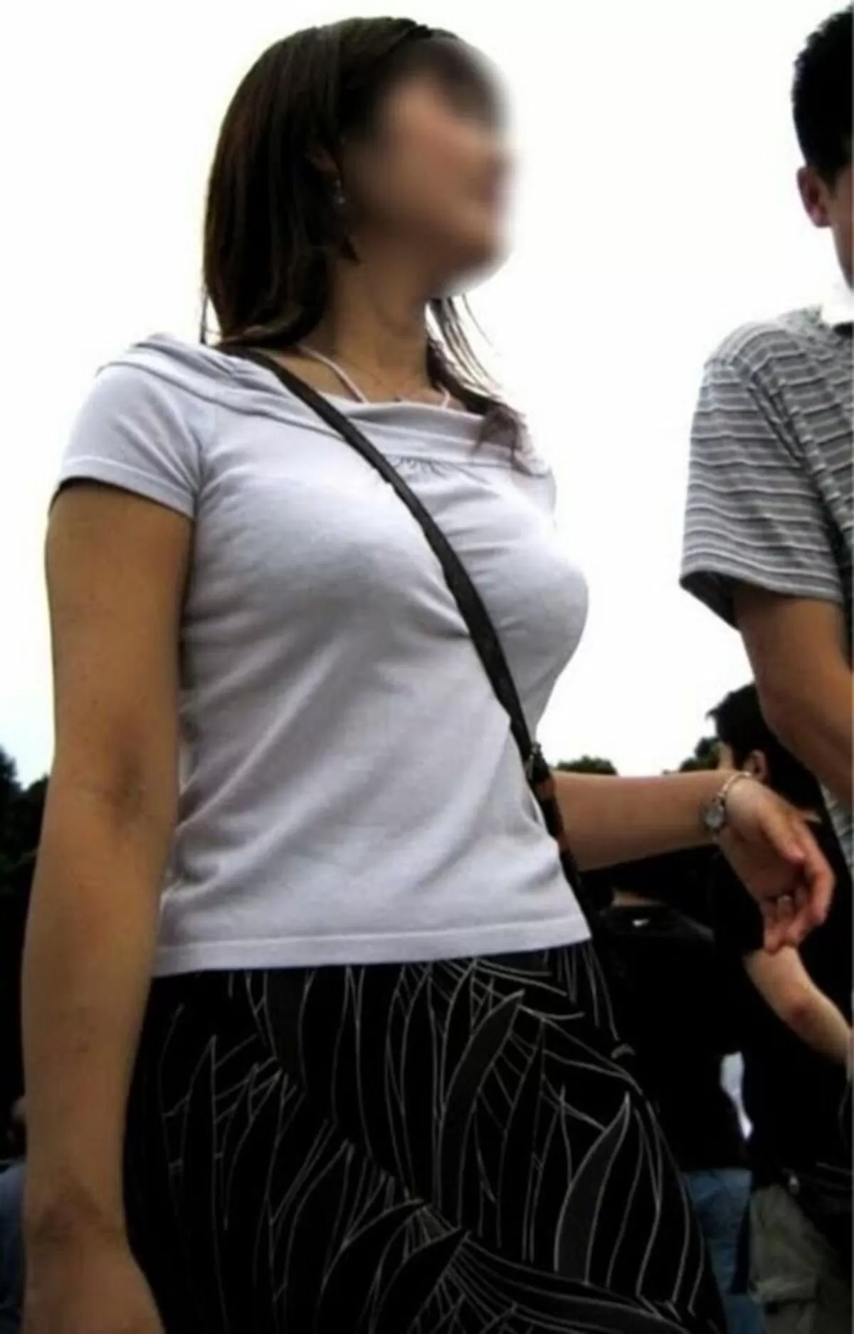 人妻盗撮エロ画像030