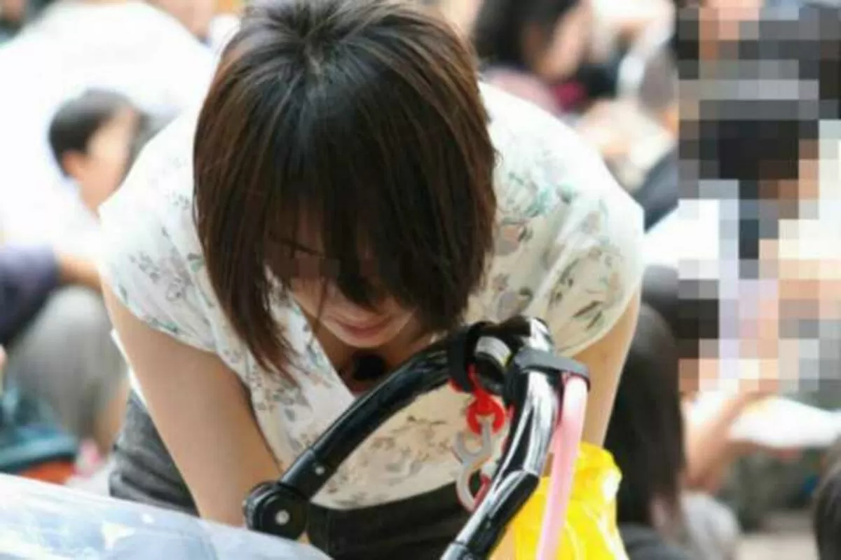 人妻盗撮エロ画像071