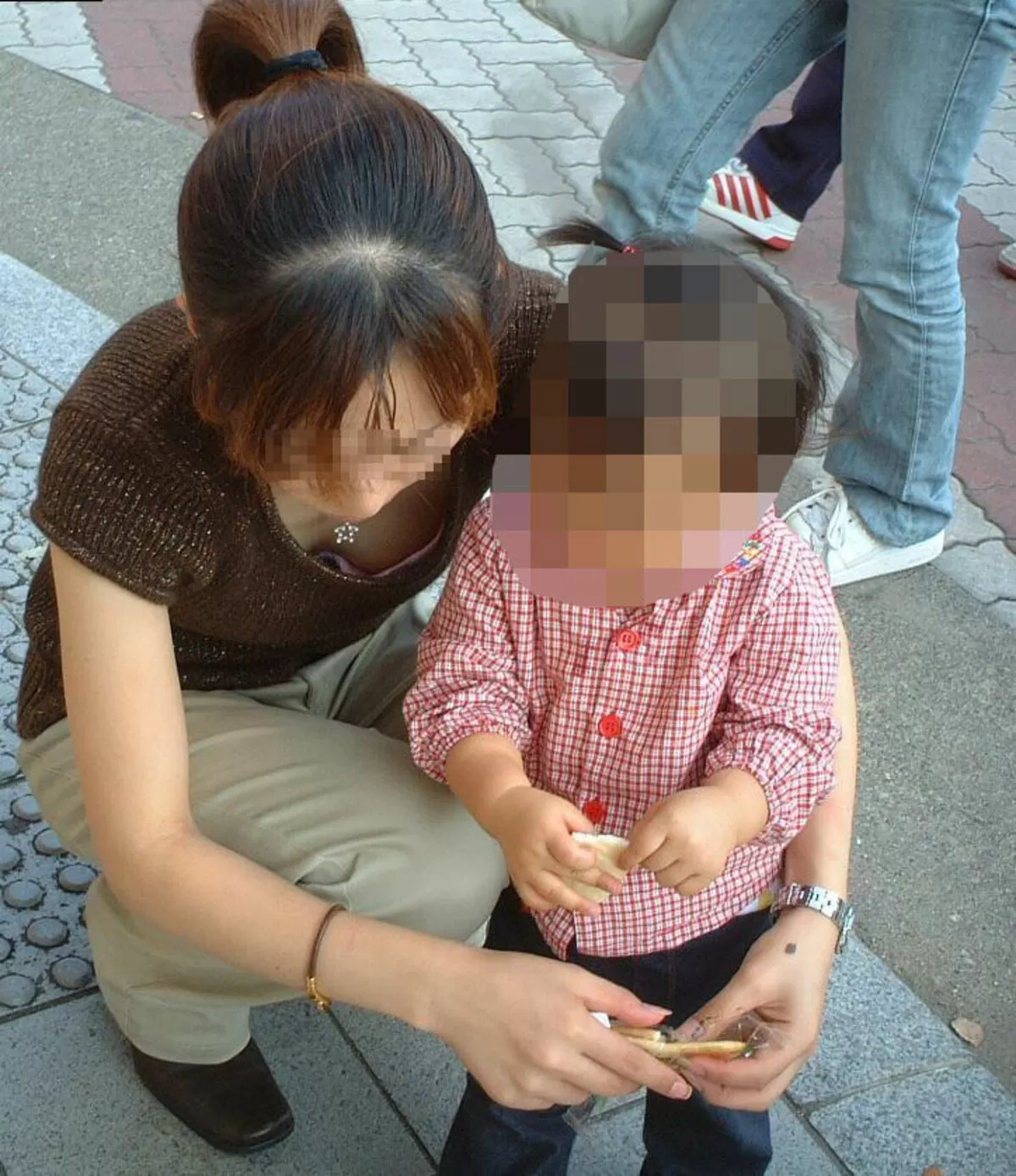 人妻盗撮エロ画像114