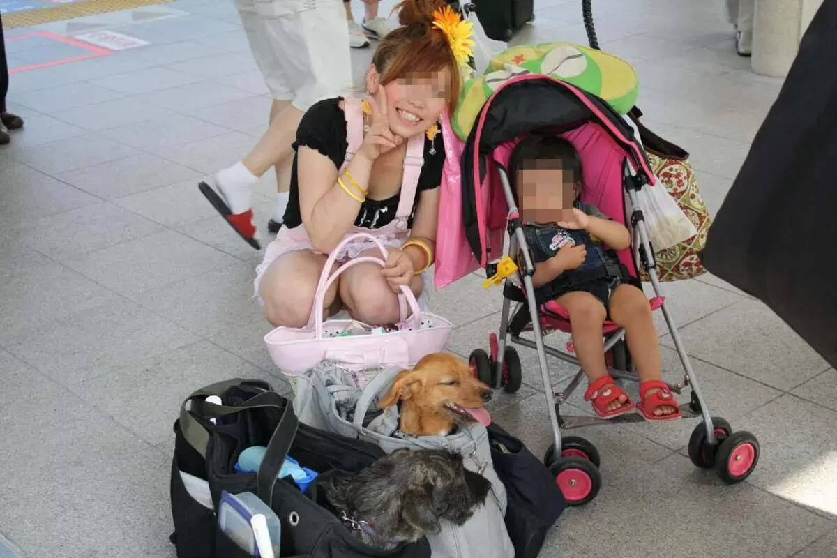 人妻盗撮エロ画像137
