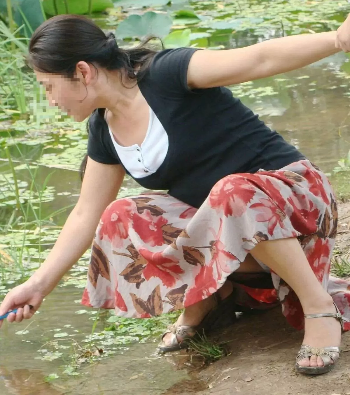 人妻盗撮エロ画像138