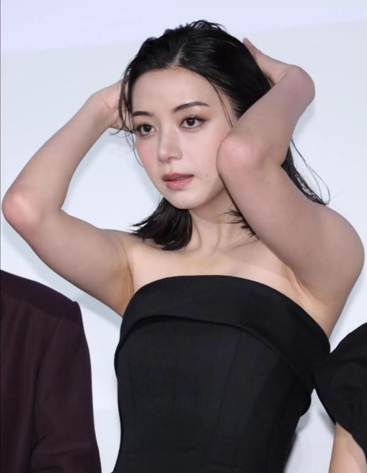 池田エライザエロ画像007
