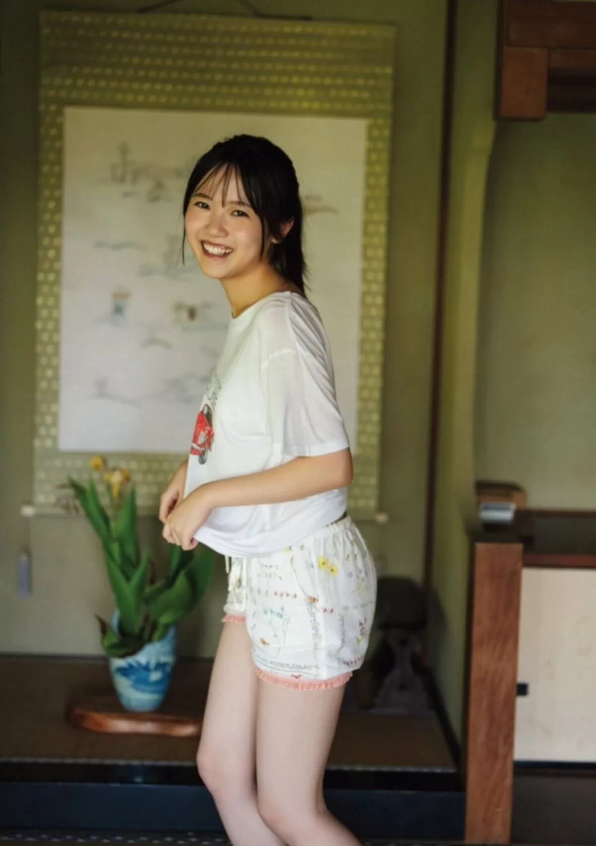 石田悠佳エロ画像017