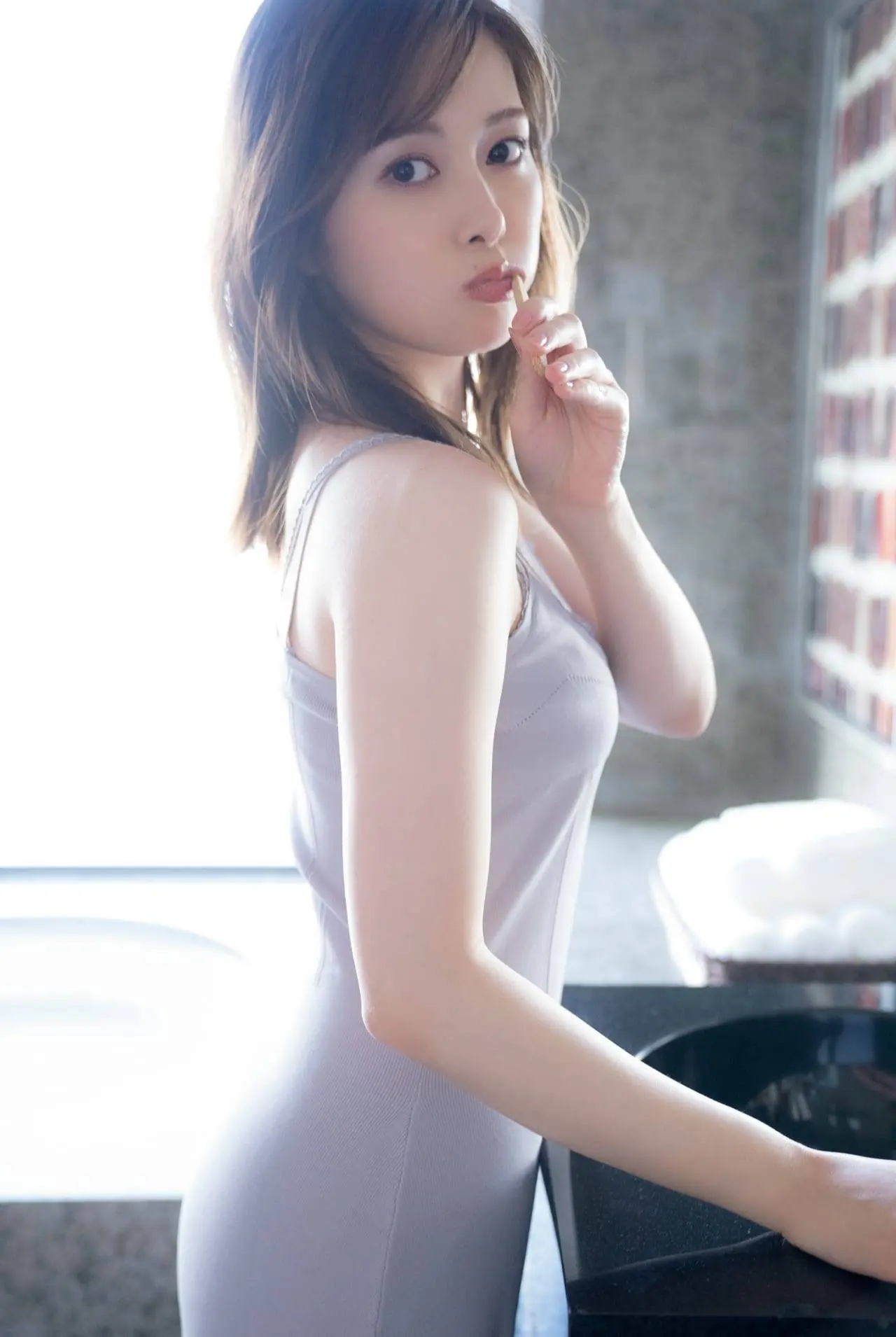 白石麻衣エロ画像276