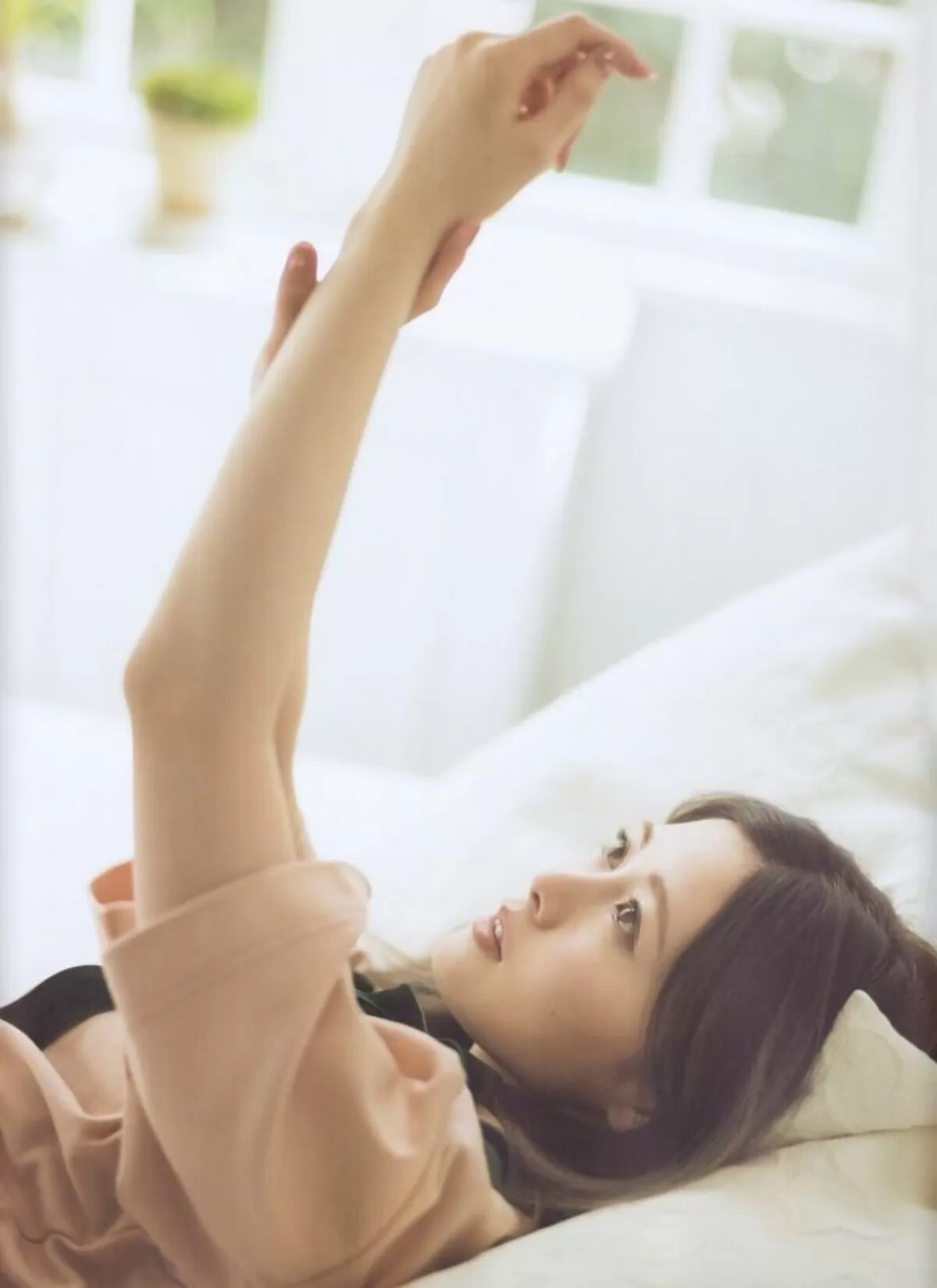 白石麻衣エロ画像395