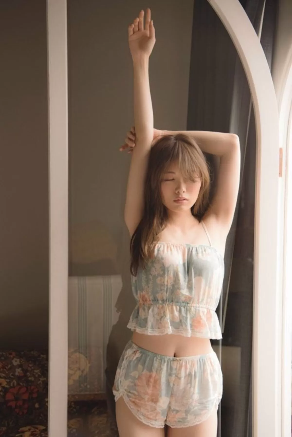 白石麻衣エロ画像486