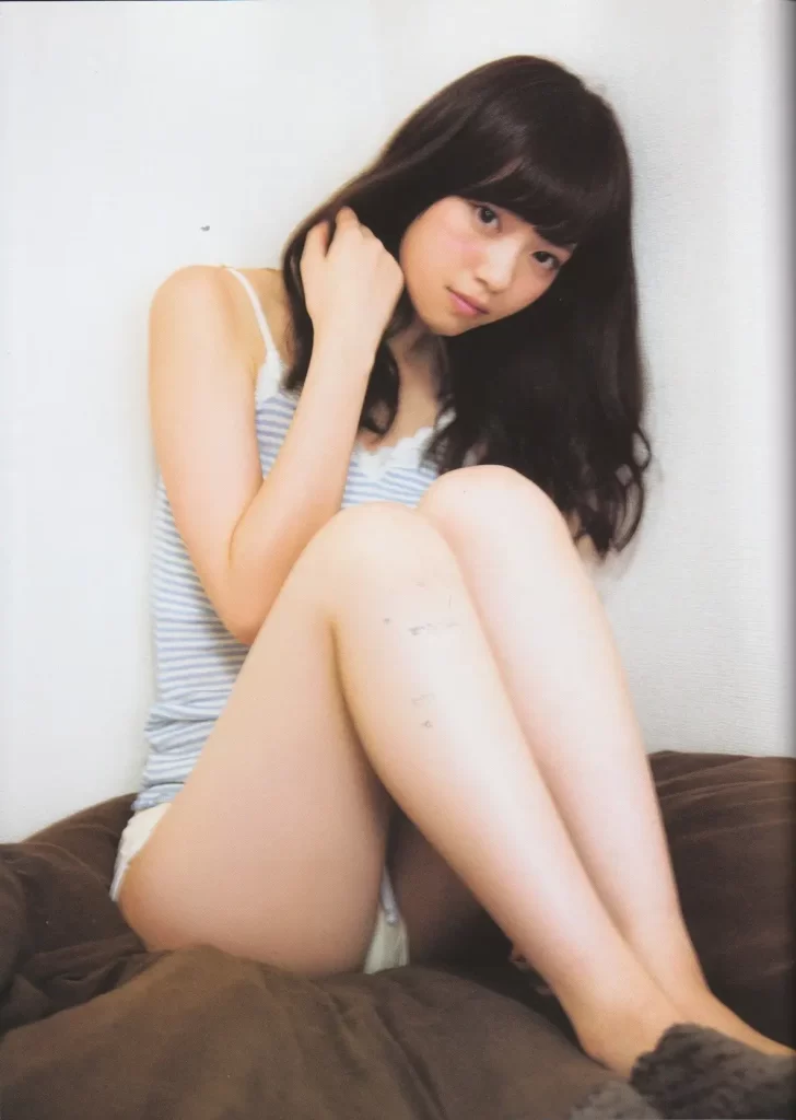 西野七瀬エロ画像029