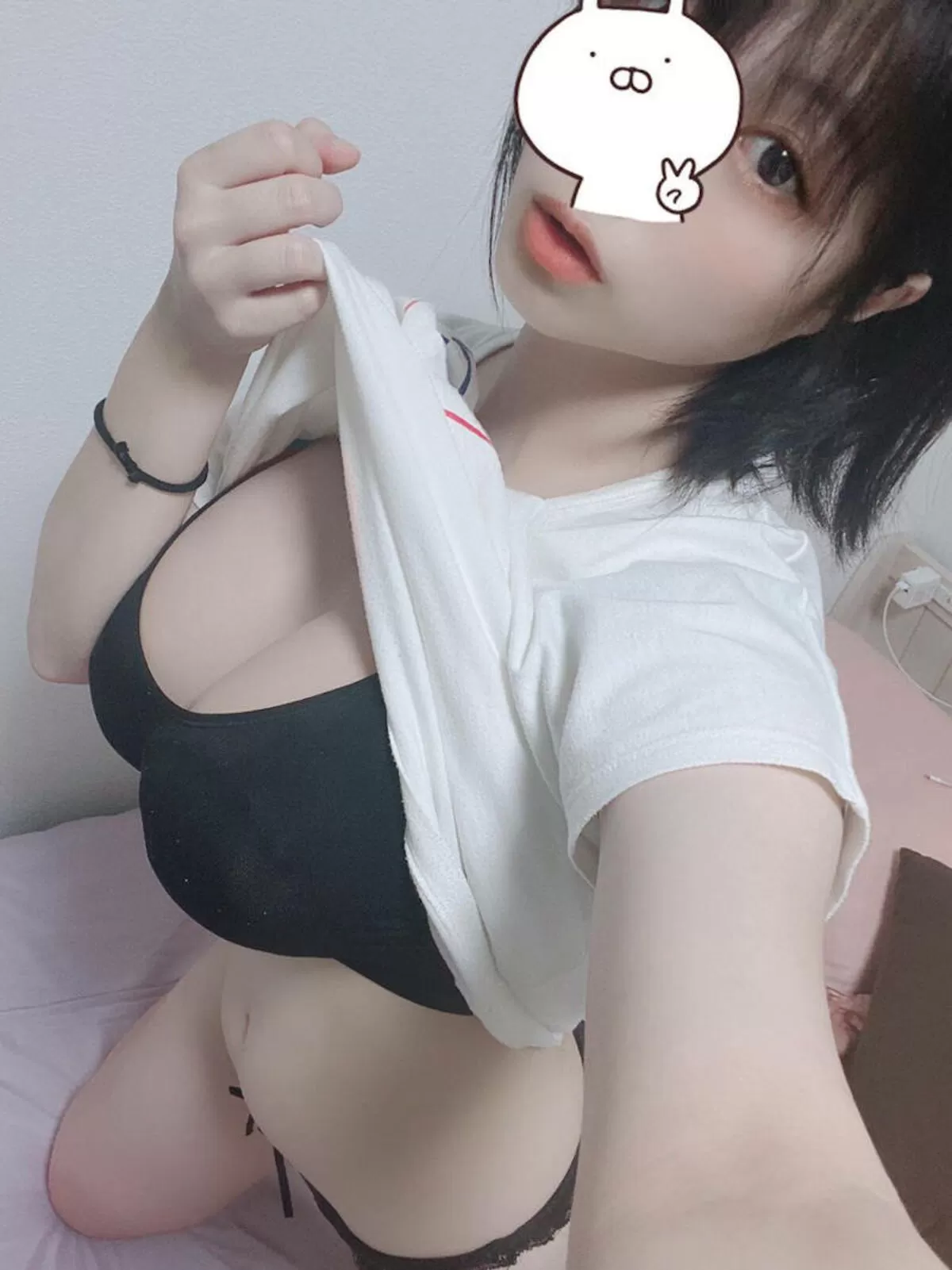 スポーツブラおっぱいエロ画像034