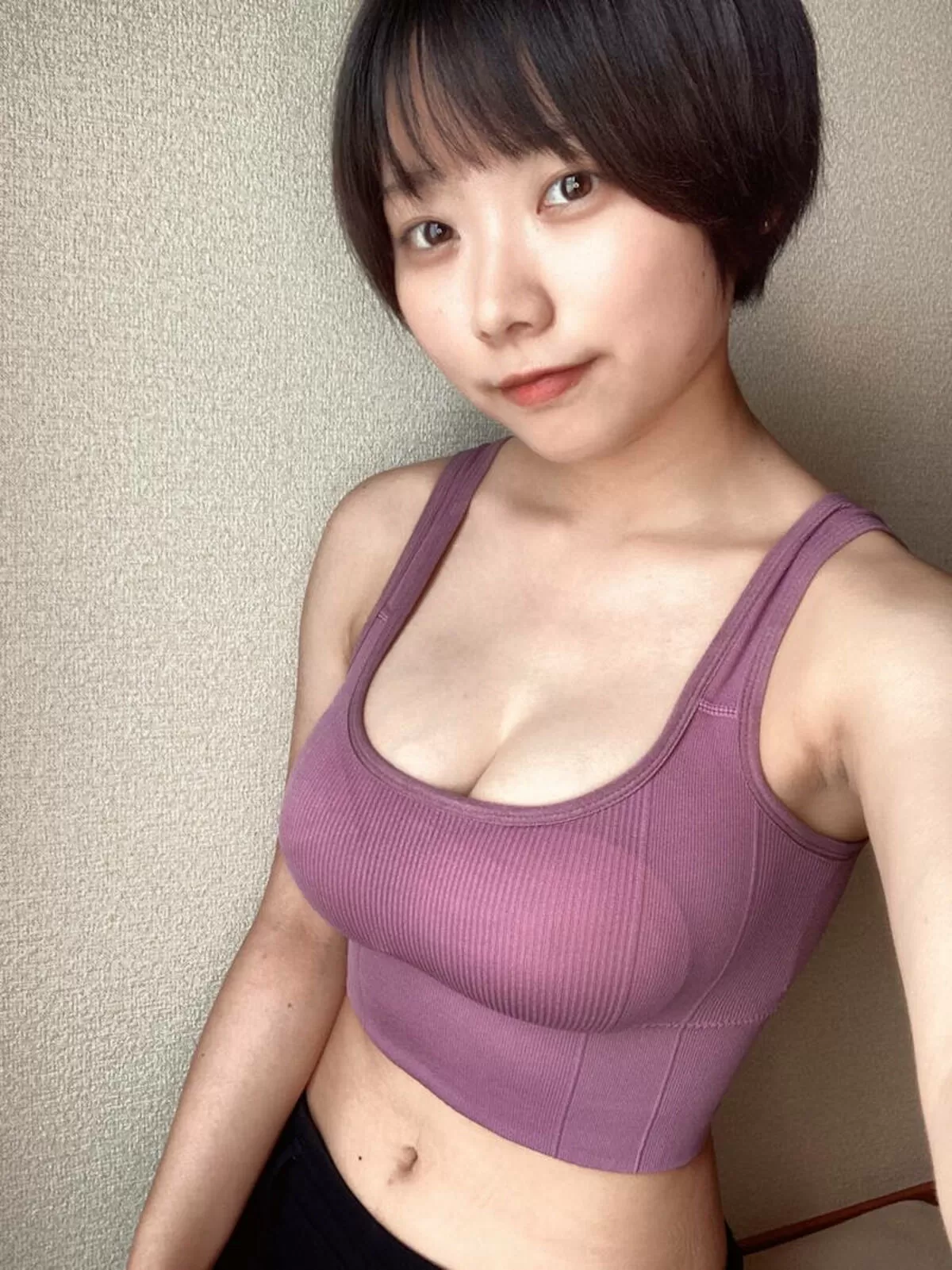 スポーツブラおっぱいエロ画像038