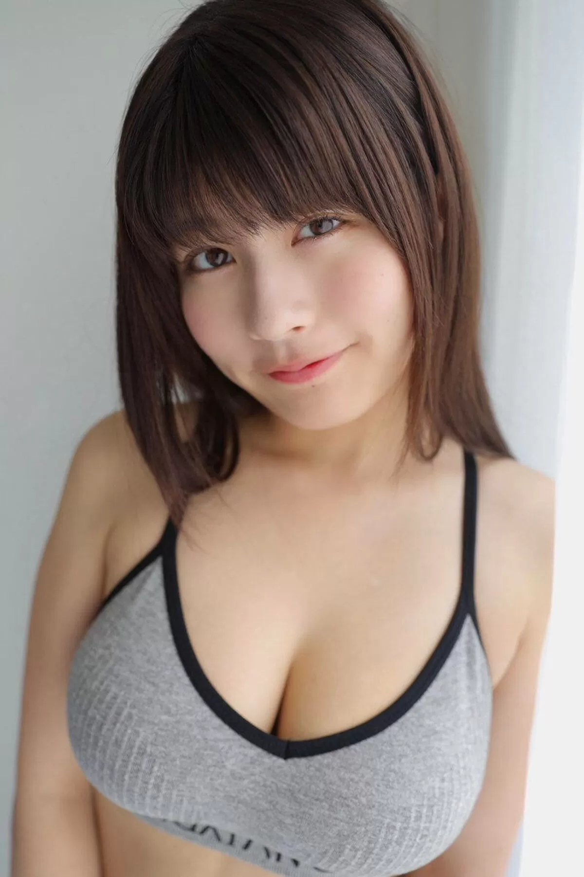 スポーツブラおっぱいエロ画像086