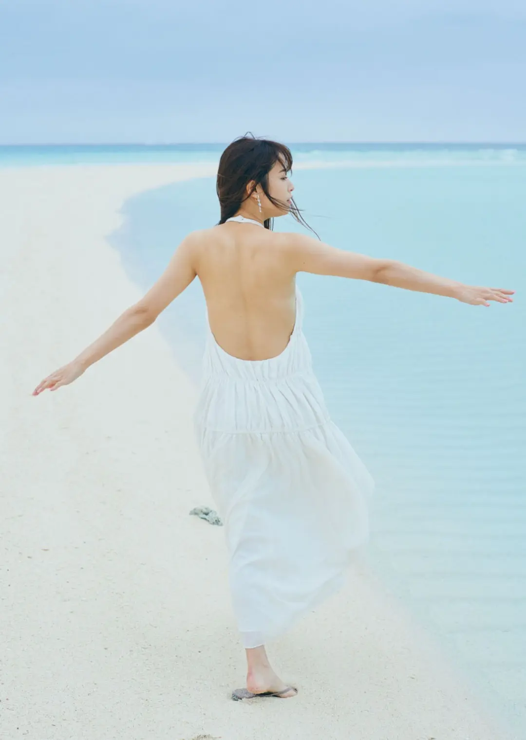 鷲見玲奈エロ画像016