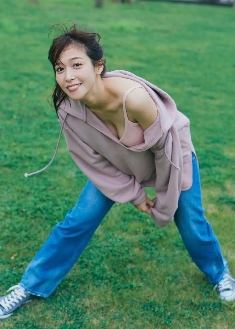 鷲見玲奈エロ画像202