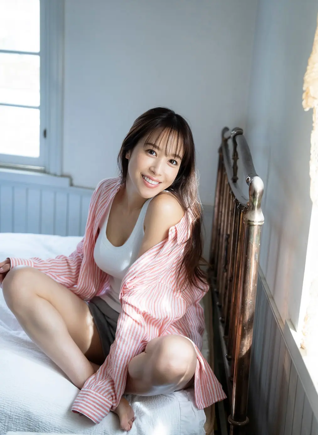 鷲見玲奈エロ画像213