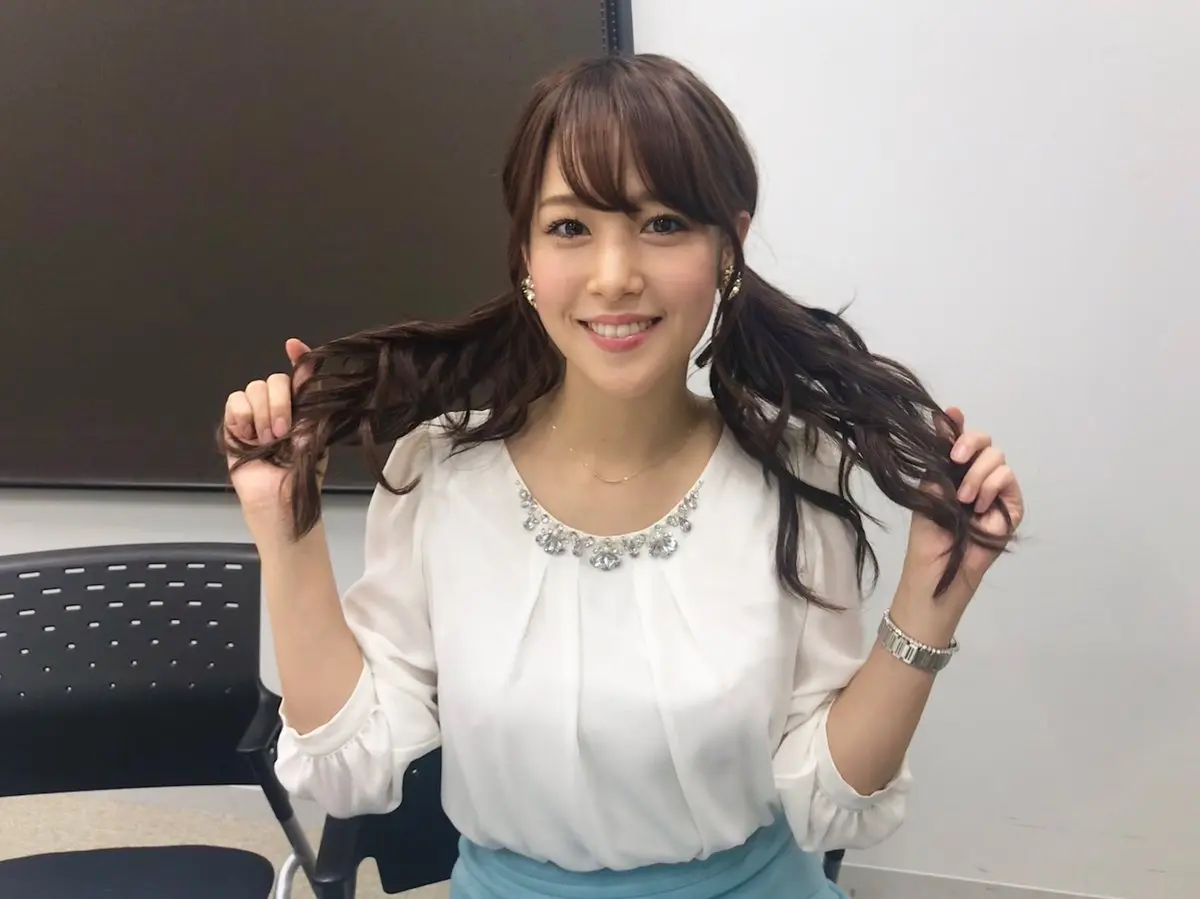 鷲見玲奈エロ画像267