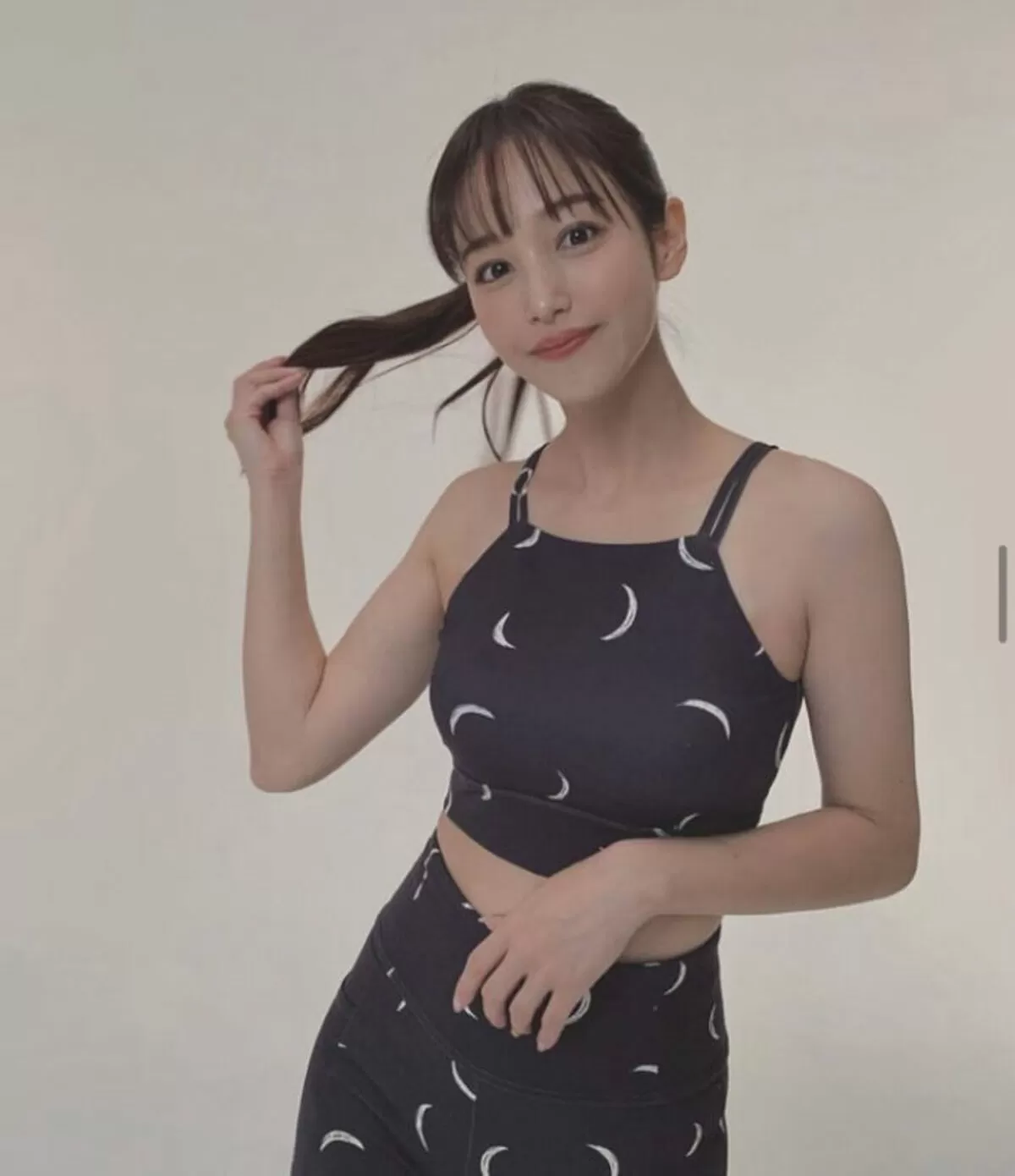 鷲見玲奈エロ画像270