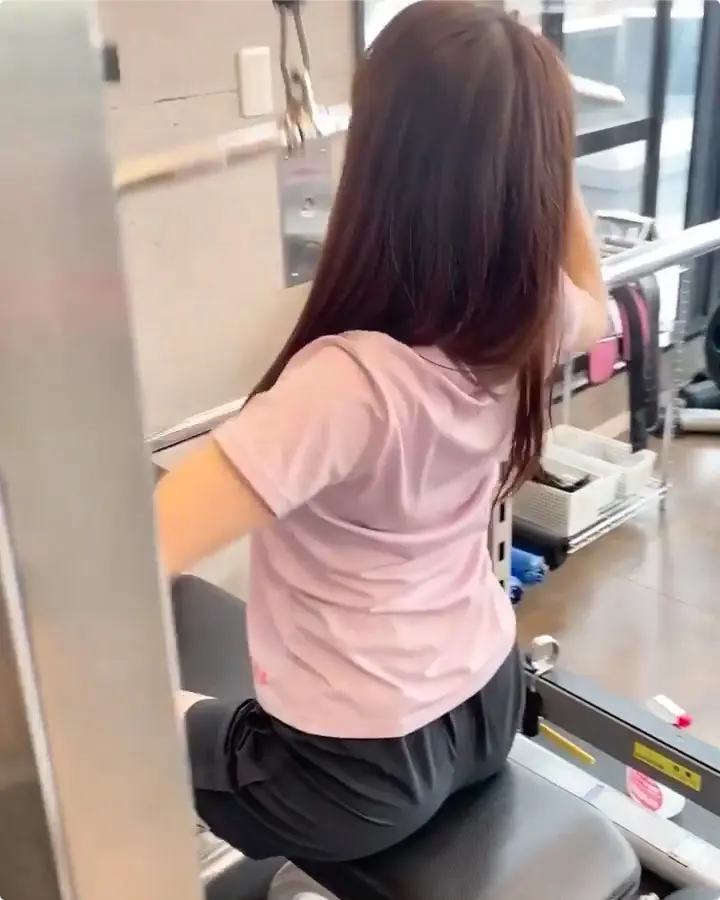 鷲見玲奈エロ画像287
