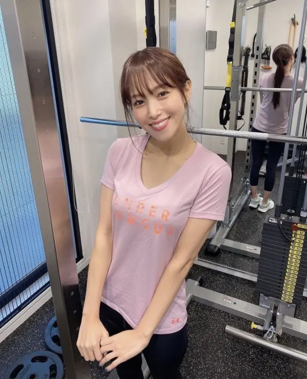 鷲見玲奈エロ画像290