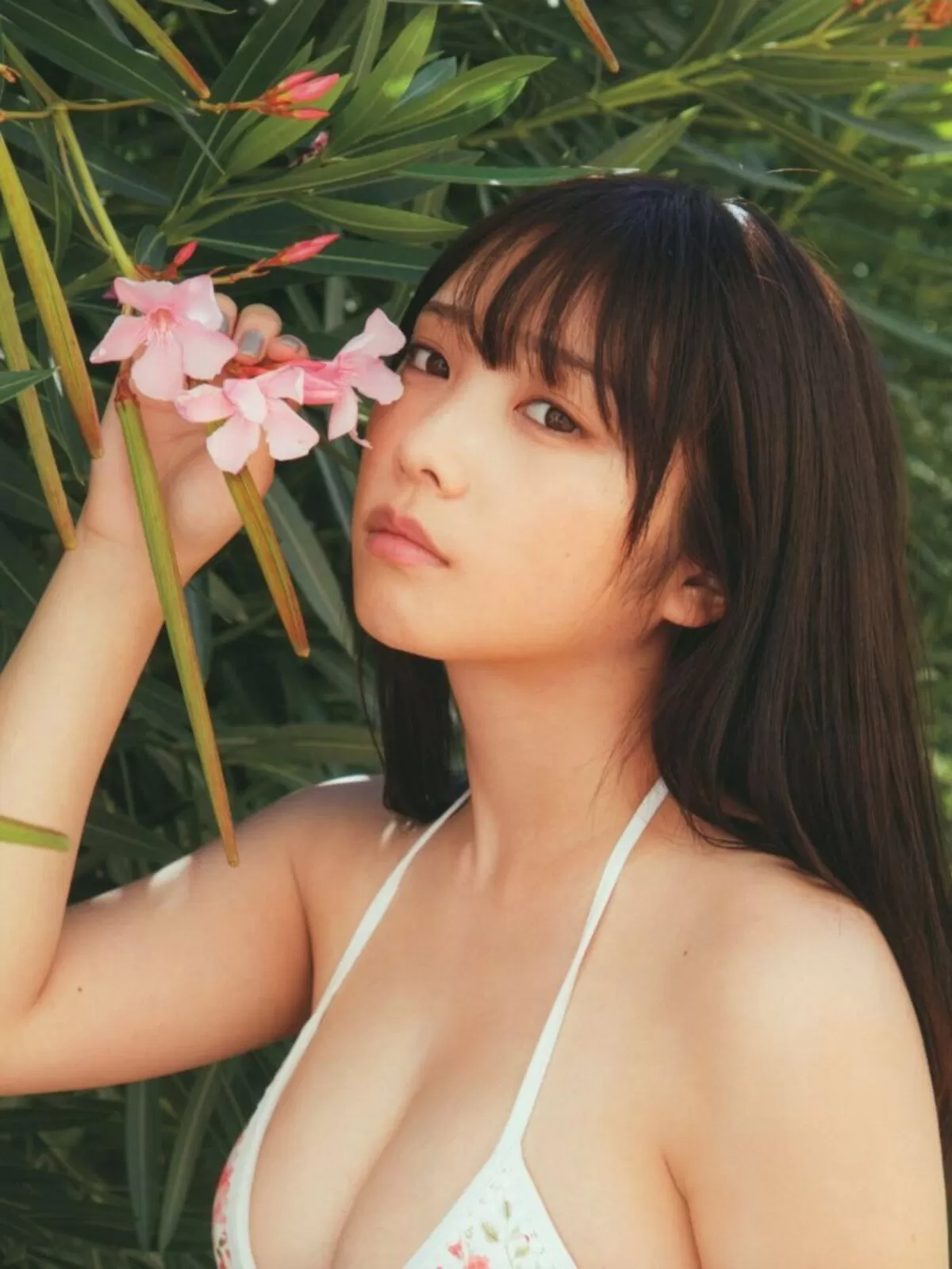 与田祐希エロ画像023