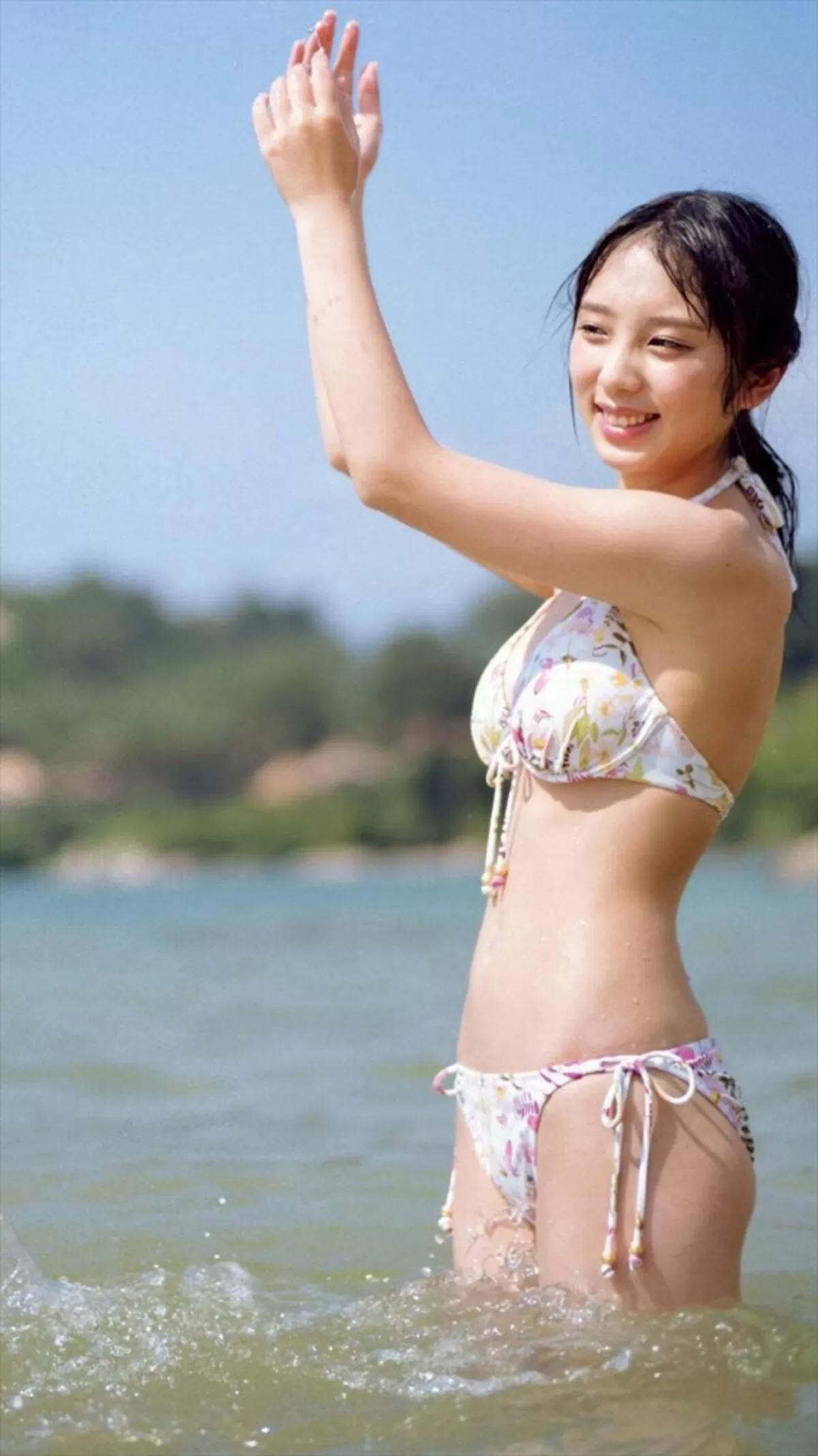 与田祐希エロ画像097