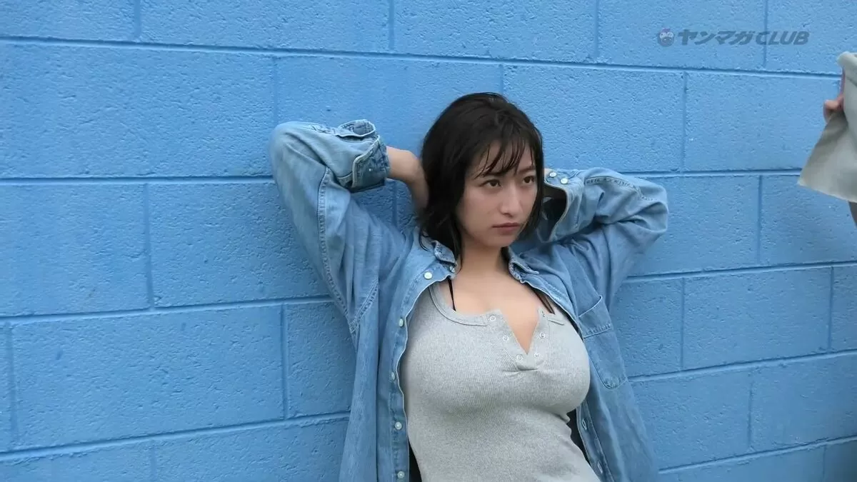 榎原依那エロ画像042