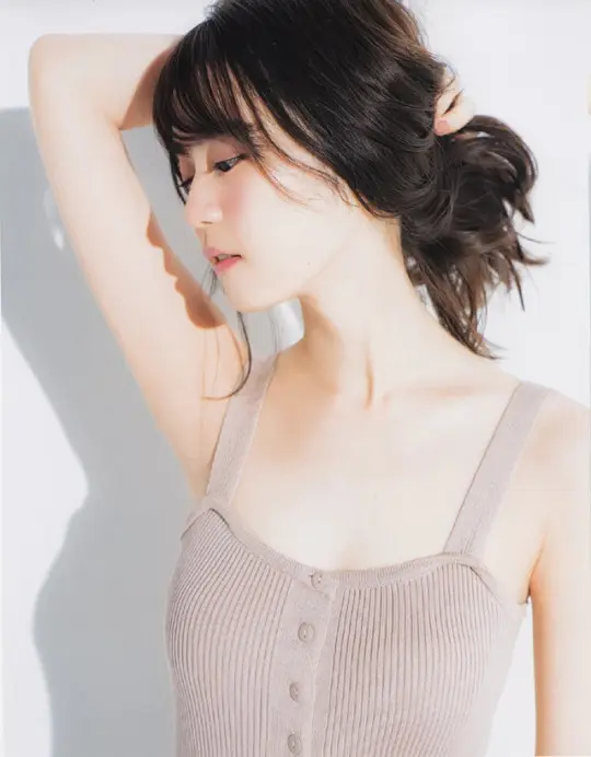生田絵梨花エロ画像101