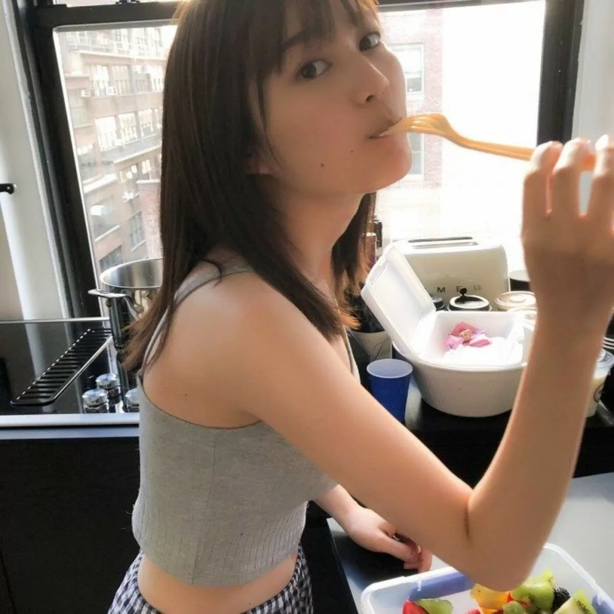 生田絵梨花エロ画像215