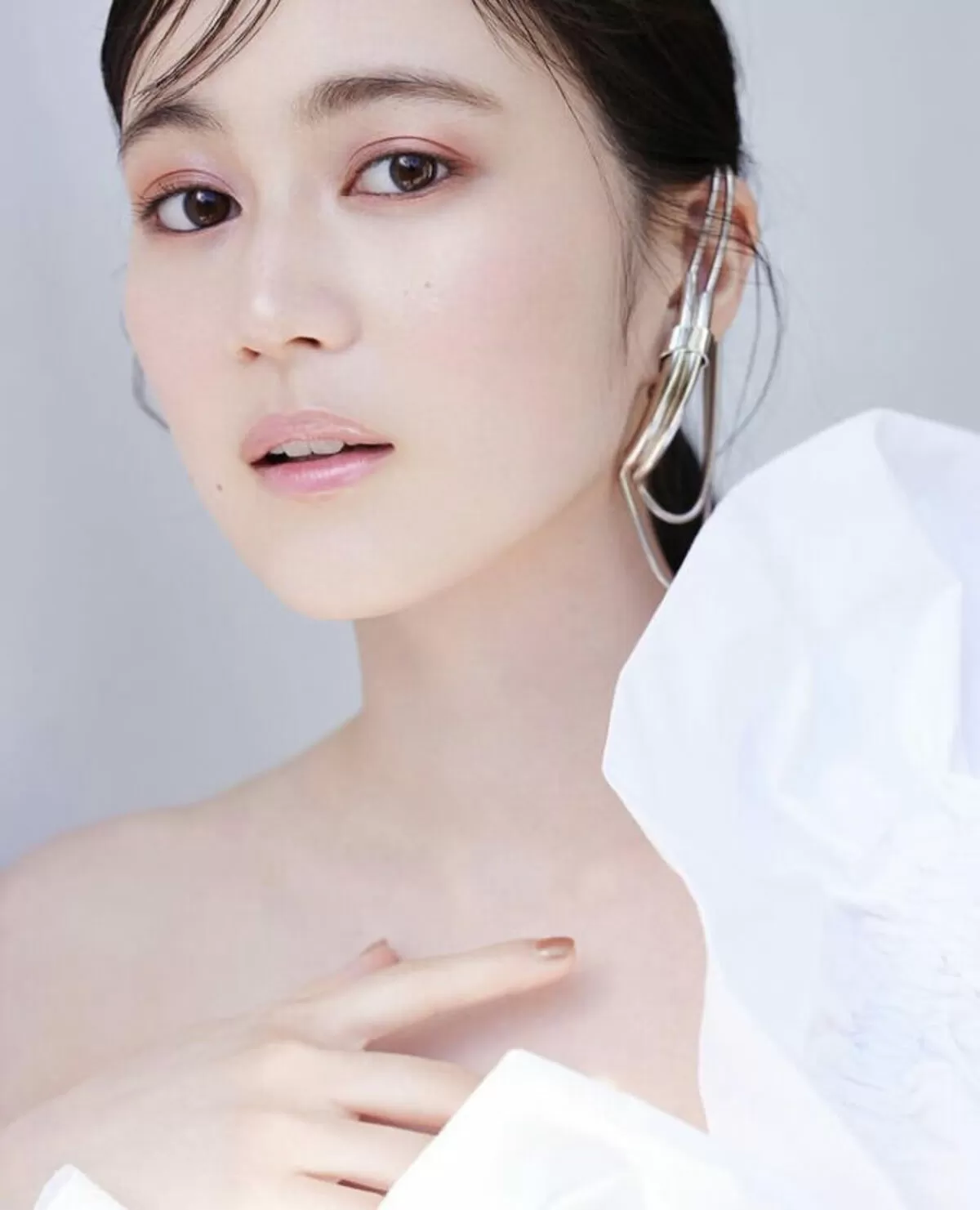 生田絵梨花エロ画像299