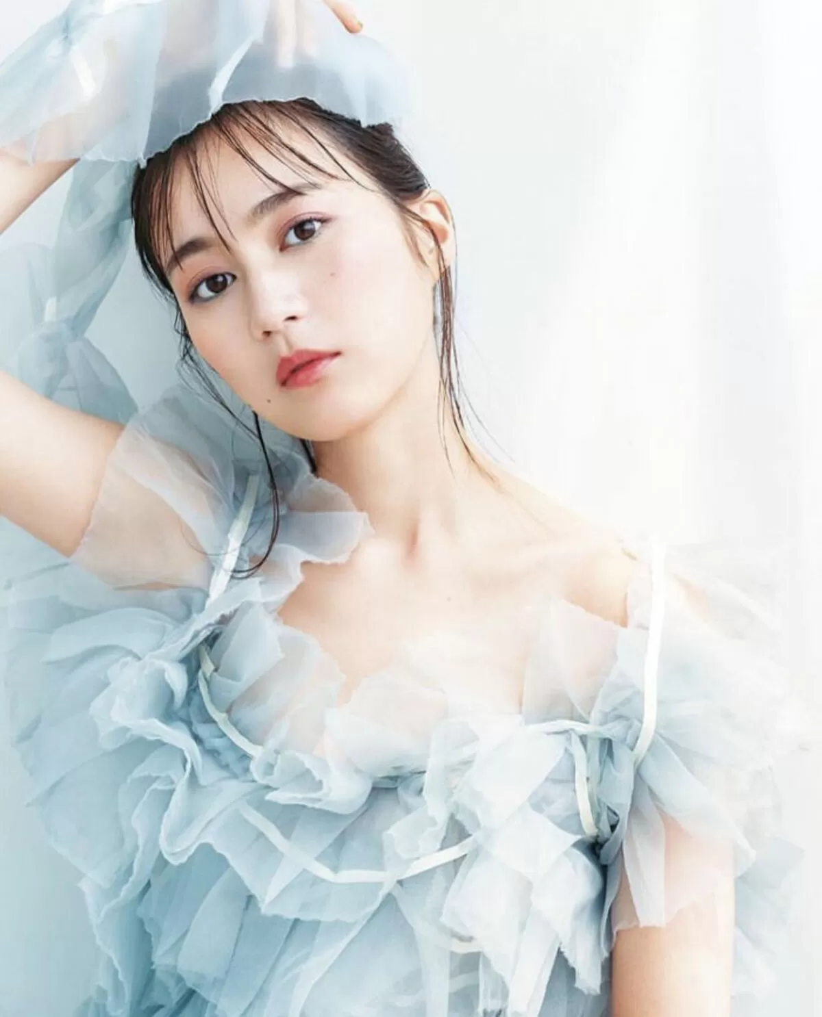 生田絵梨花エロ画像302