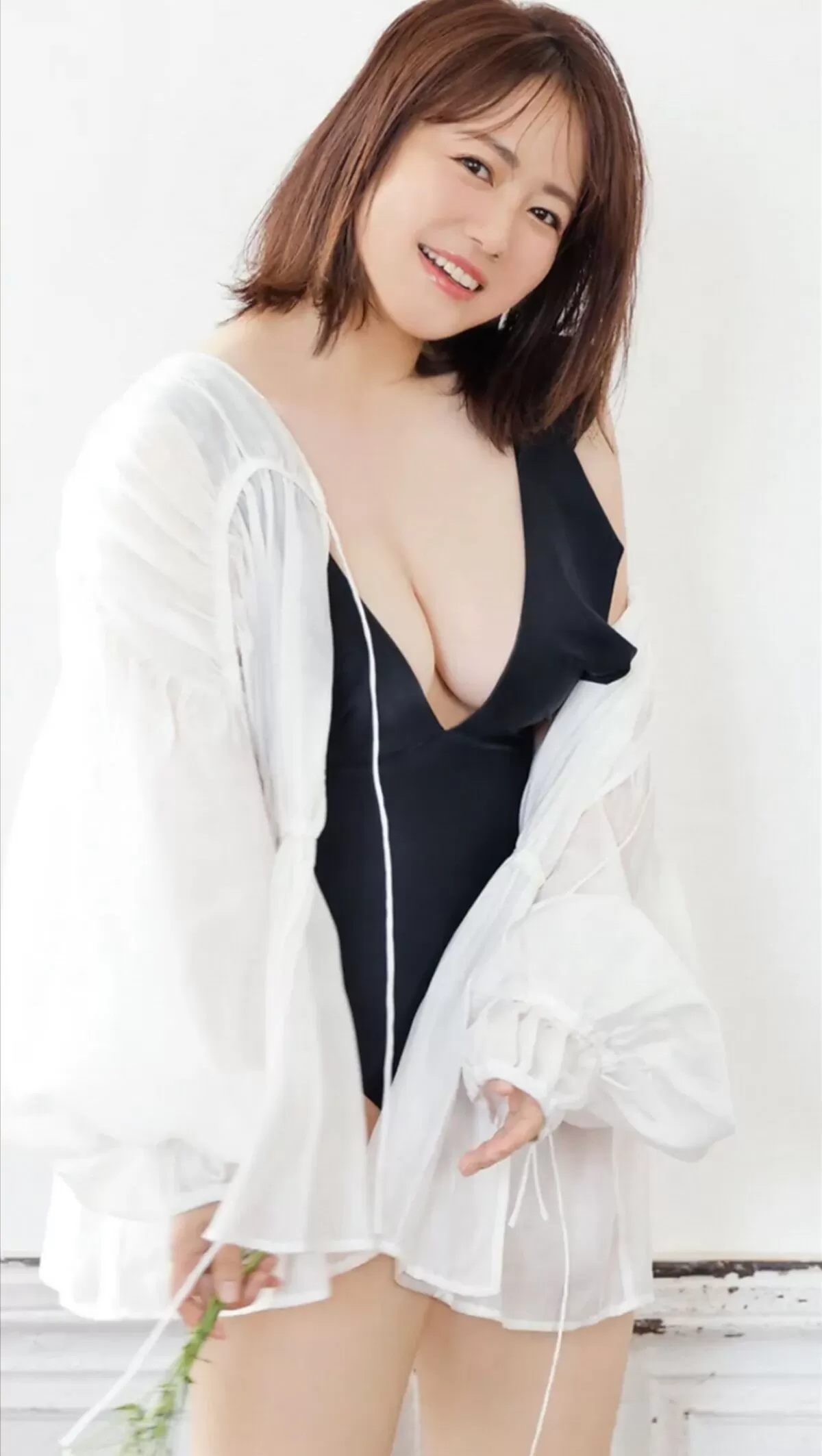 磯山さやかエロ画像102