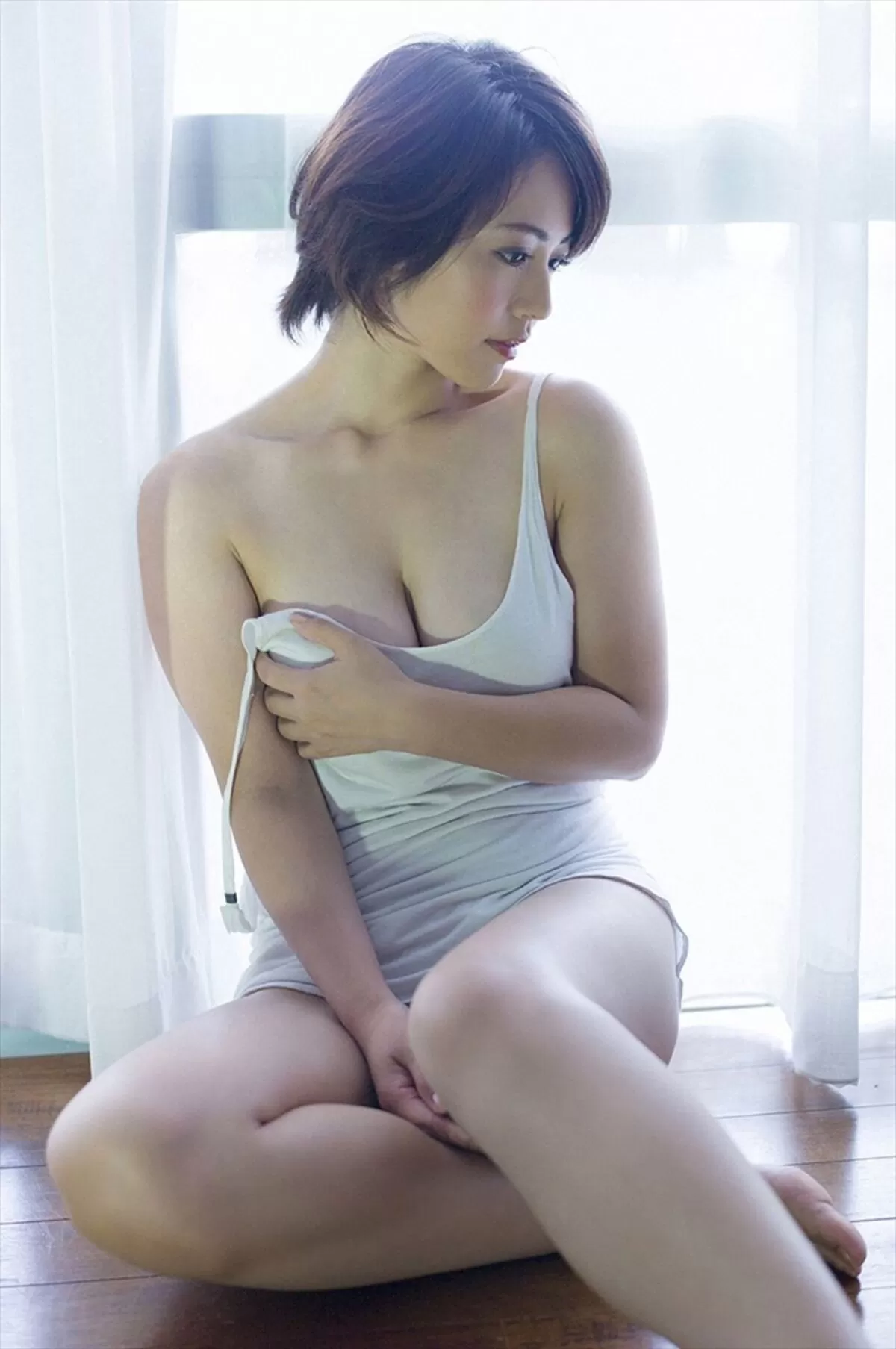 磯山さやかエロ画像276