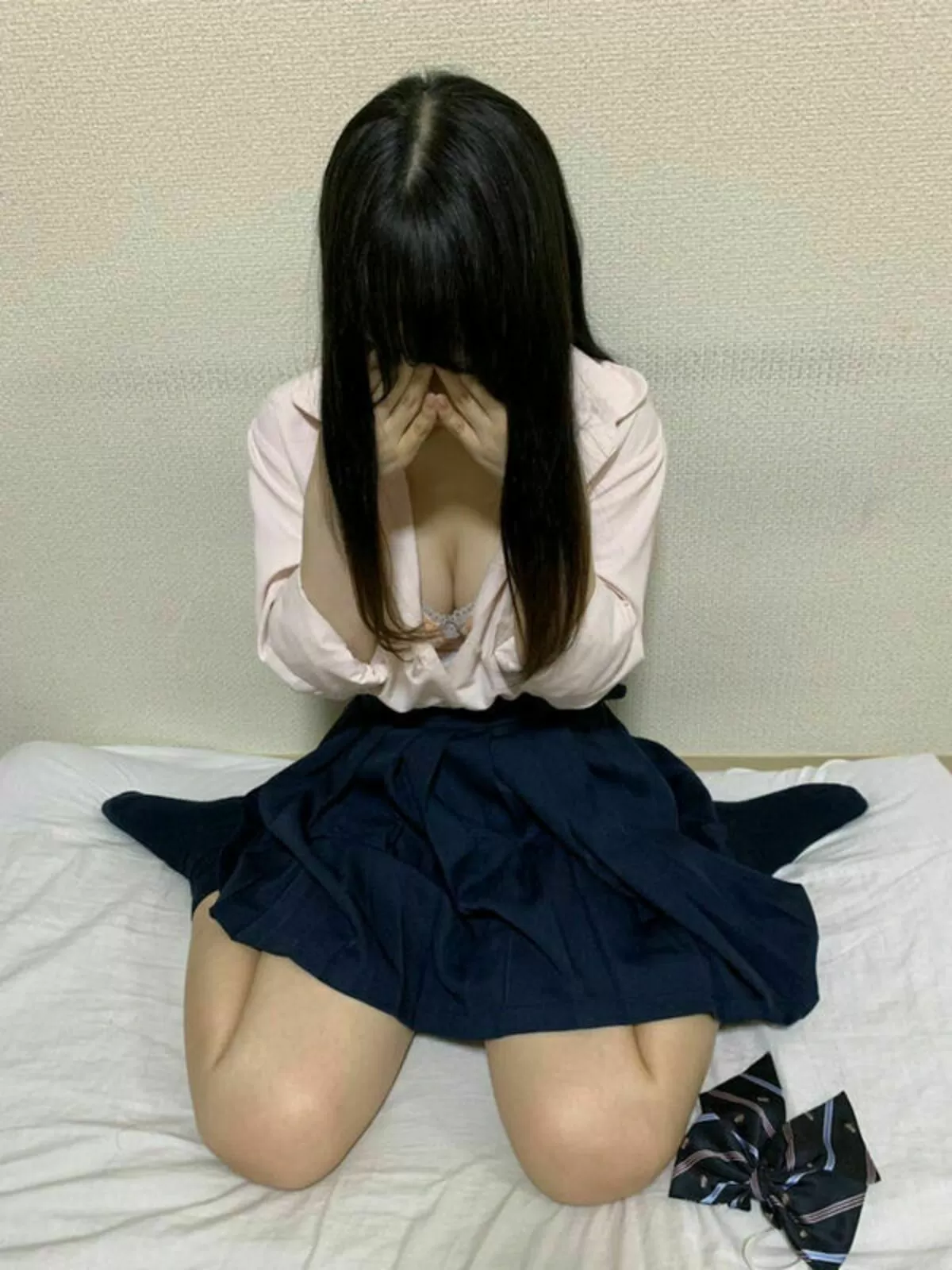 JKの育ちざかりおっぱいエロ画像060